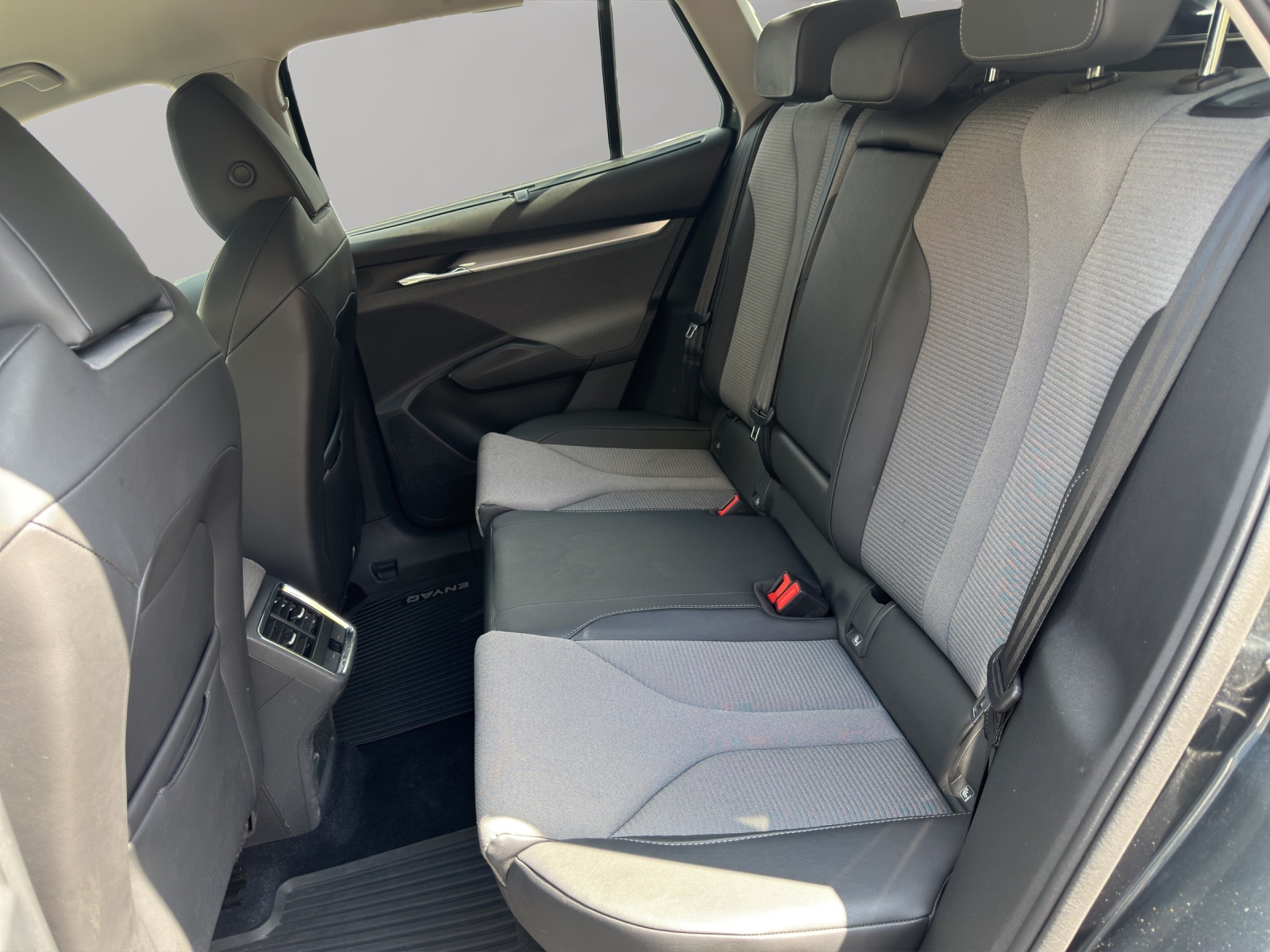 SKODA Enyaq iV 60-image-16