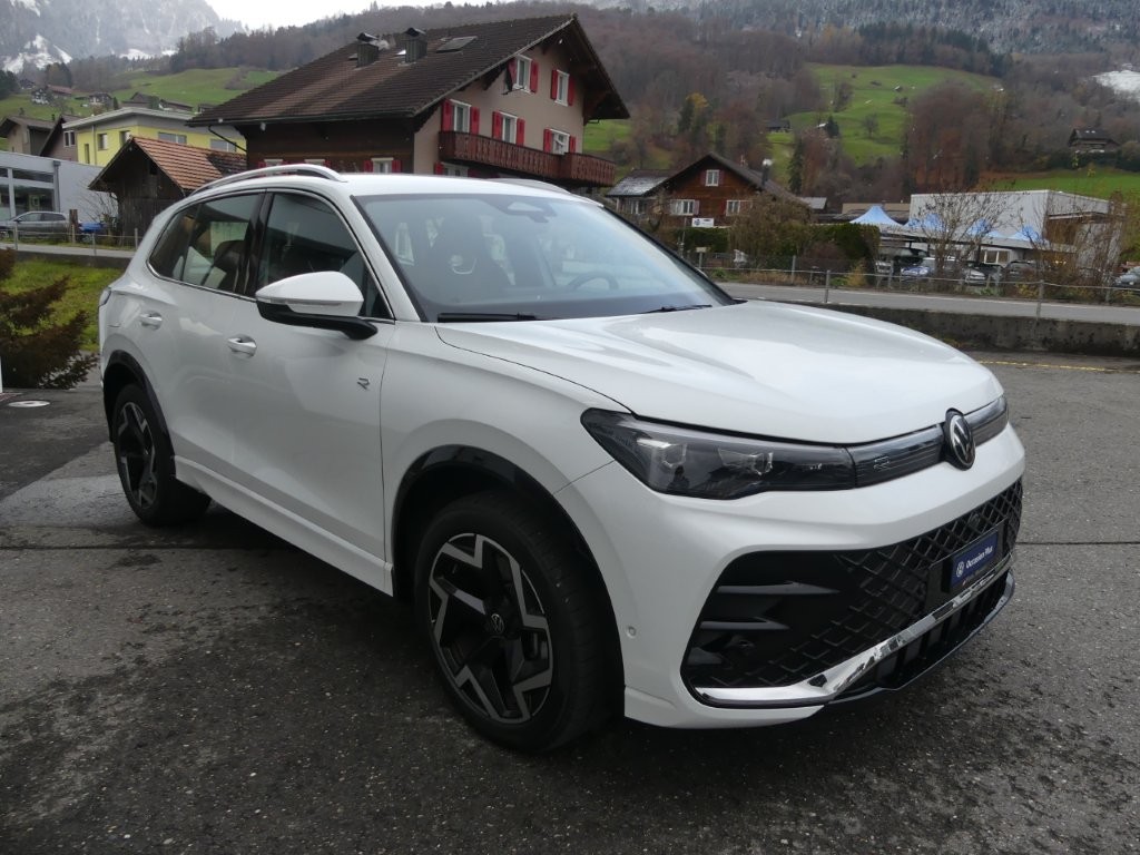VW Tiguan 2.0 TDI SCR R-Line 4Motion DSG-image-4