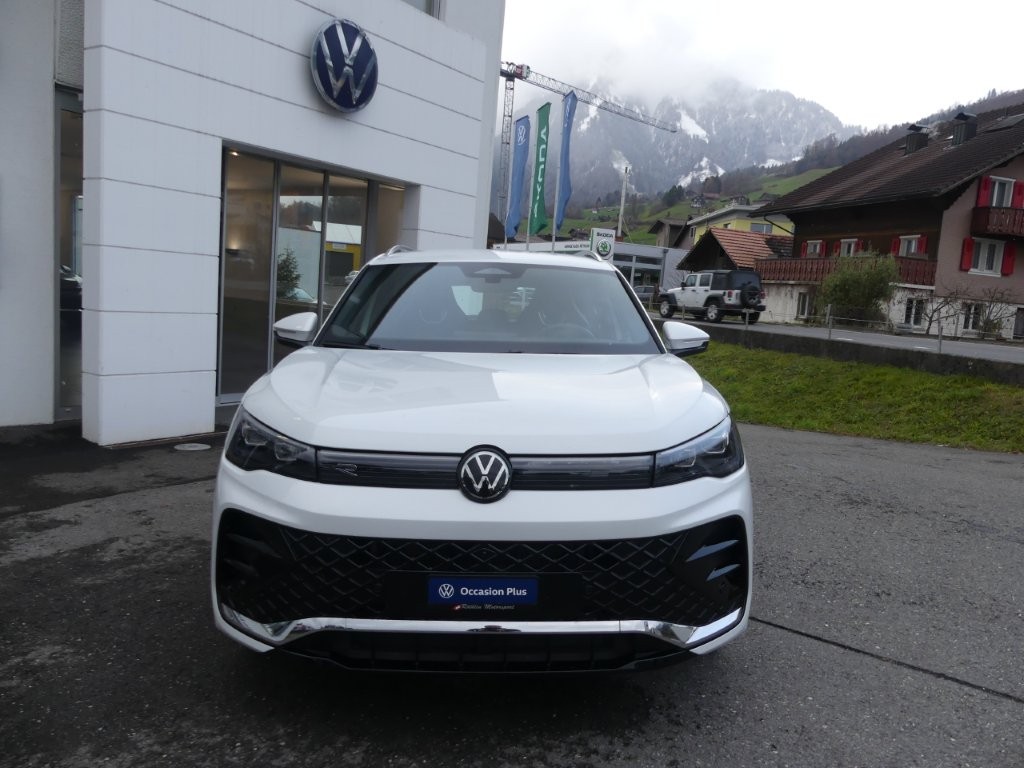 VW Tiguan 2.0 TDI SCR R-Line 4Motion DSG-image-5