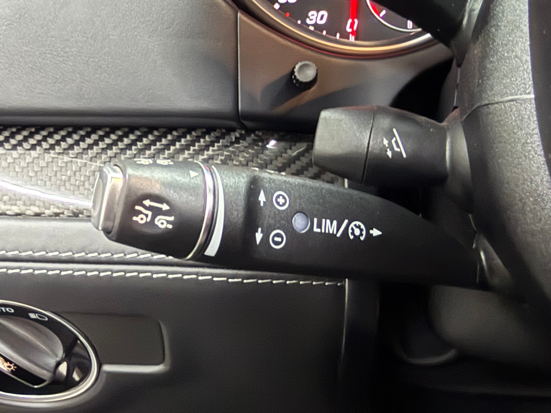MERCEDES-BENZ SL 63 AMG Speedshift-image-16