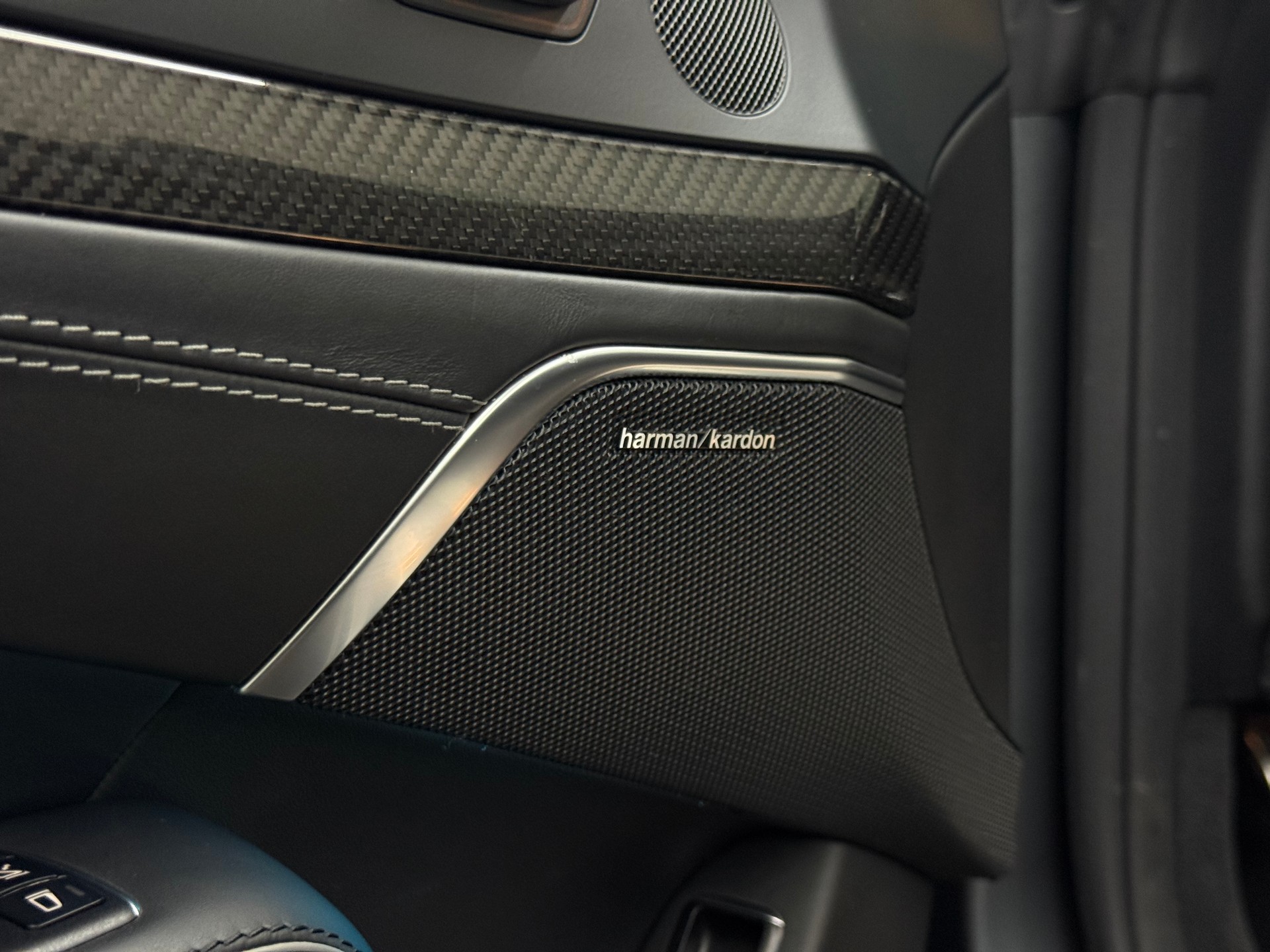 MERCEDES-BENZ SL 63 AMG Speedshift-image-17