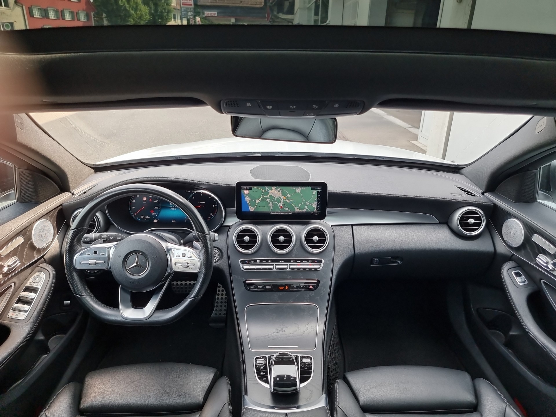 MERCEDES-BENZ C 220d SwissStar AMG Line 4m-image-6