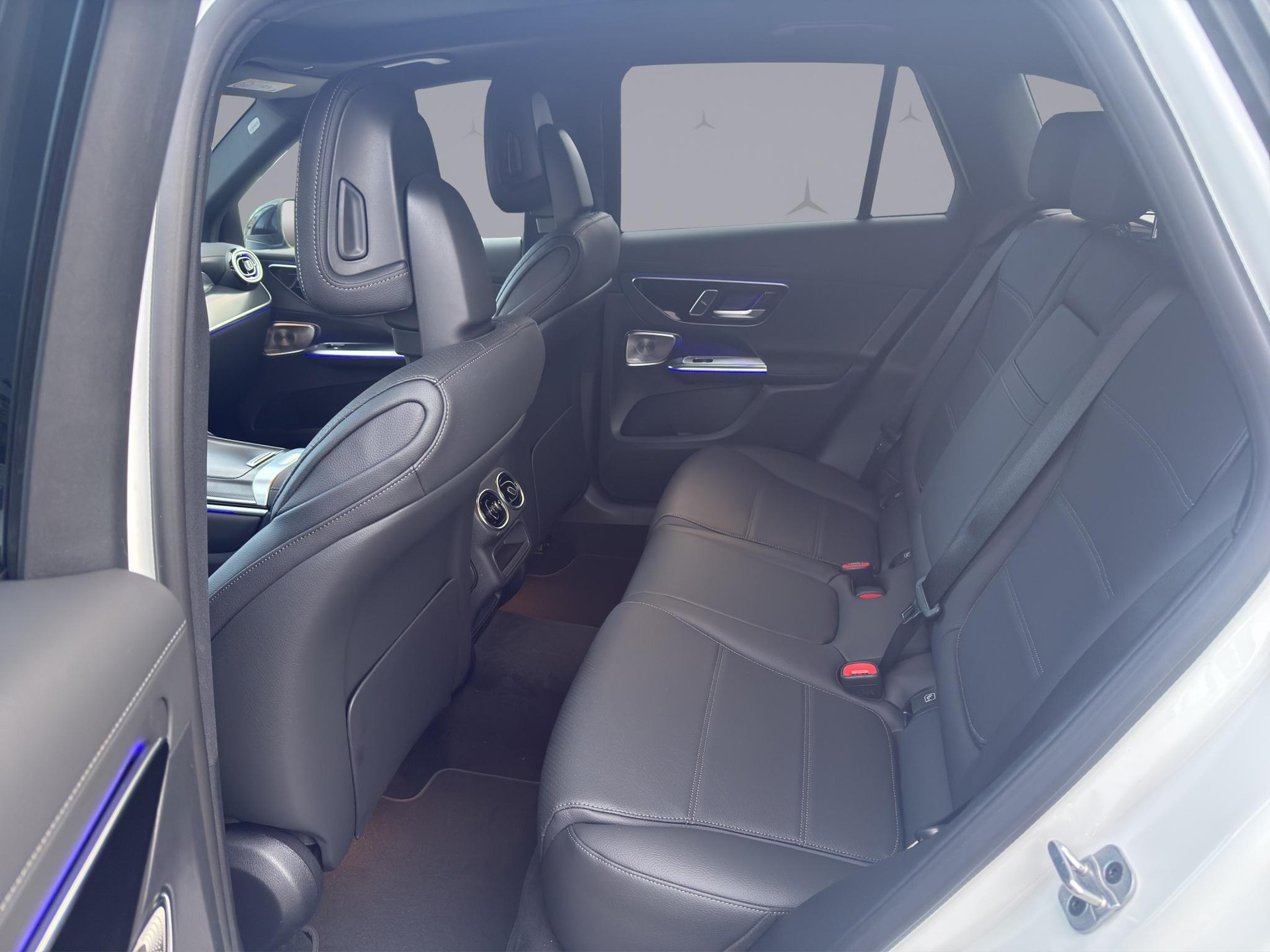 MERCEDES-BENZ GLC 220 d AMG Line 4matic-image-20