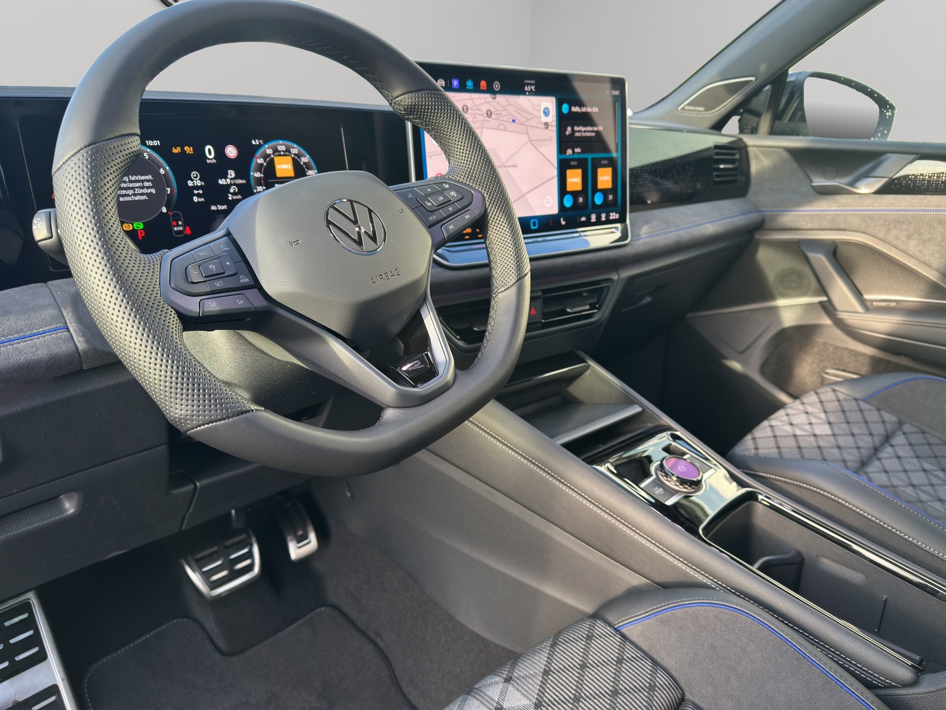 VW Tiguan 2.0 TSI DSG R-Line 4Motion-image-9