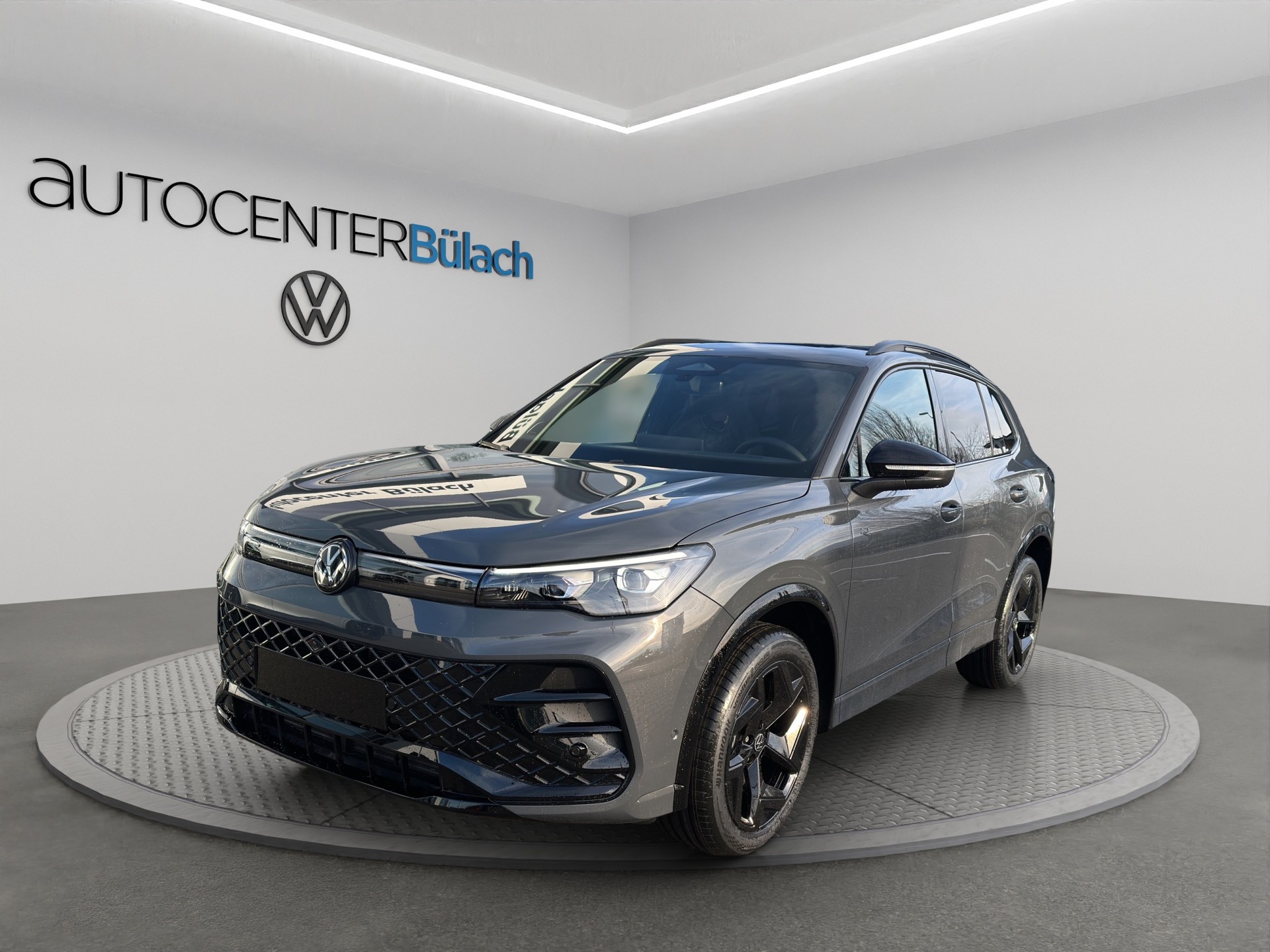 VW Tiguan 2.0 TSI DSG R-Line 4Motion-image-0