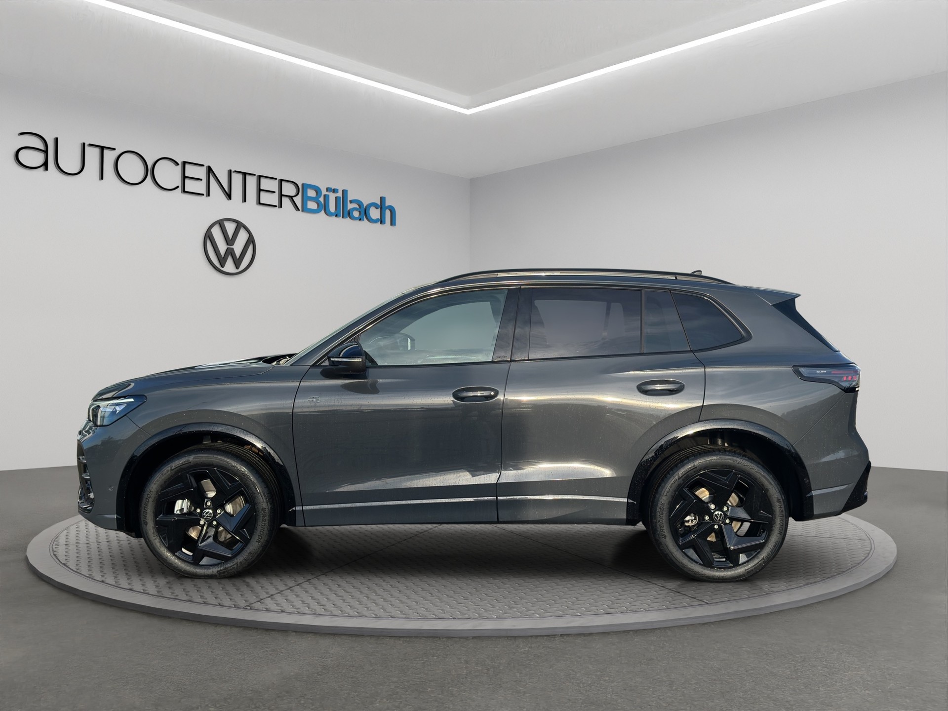 VW Tiguan 2.0 TSI DSG R-Line 4Motion-image-7