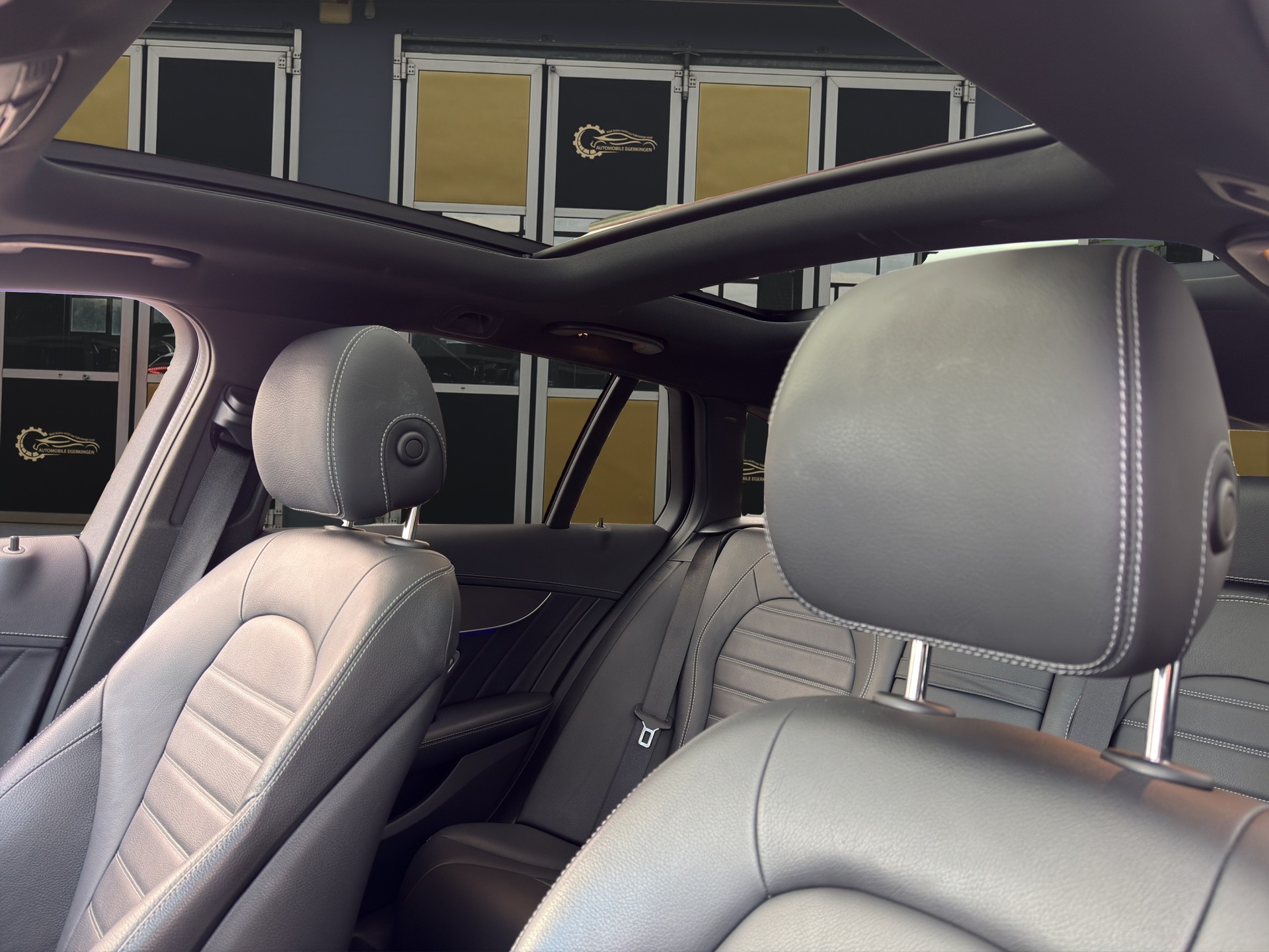 MERCEDES-BENZ C 43 AMG 4matic Kombi-image-12