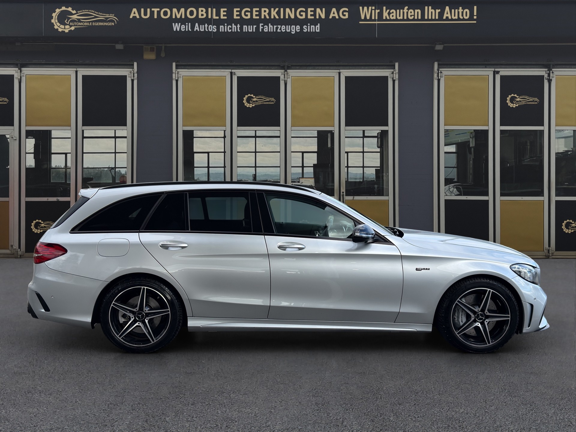 MERCEDES-BENZ C 43 AMG 4matic Kombi-image-3