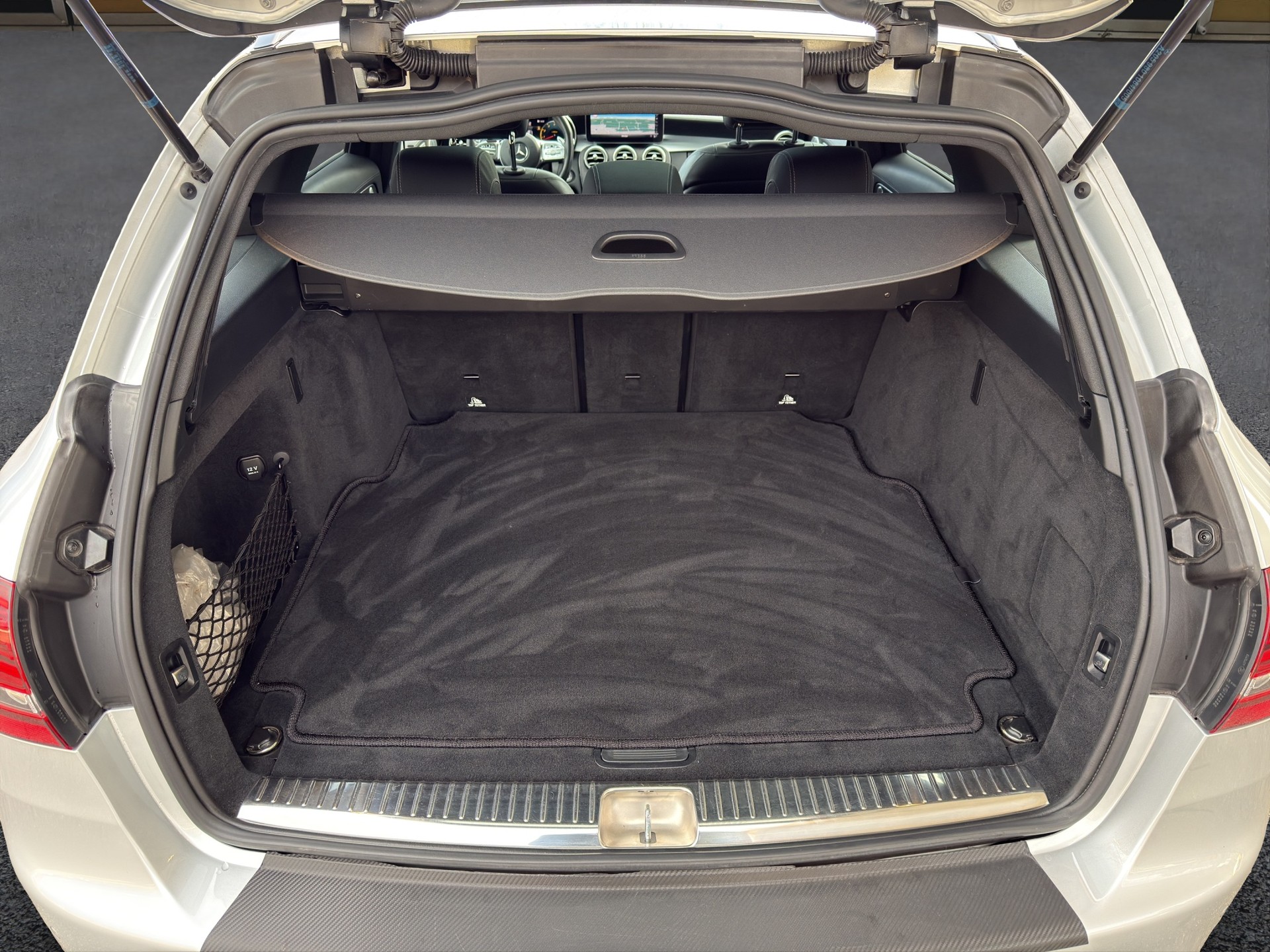 MERCEDES-BENZ C 43 AMG 4matic Kombi-image-14