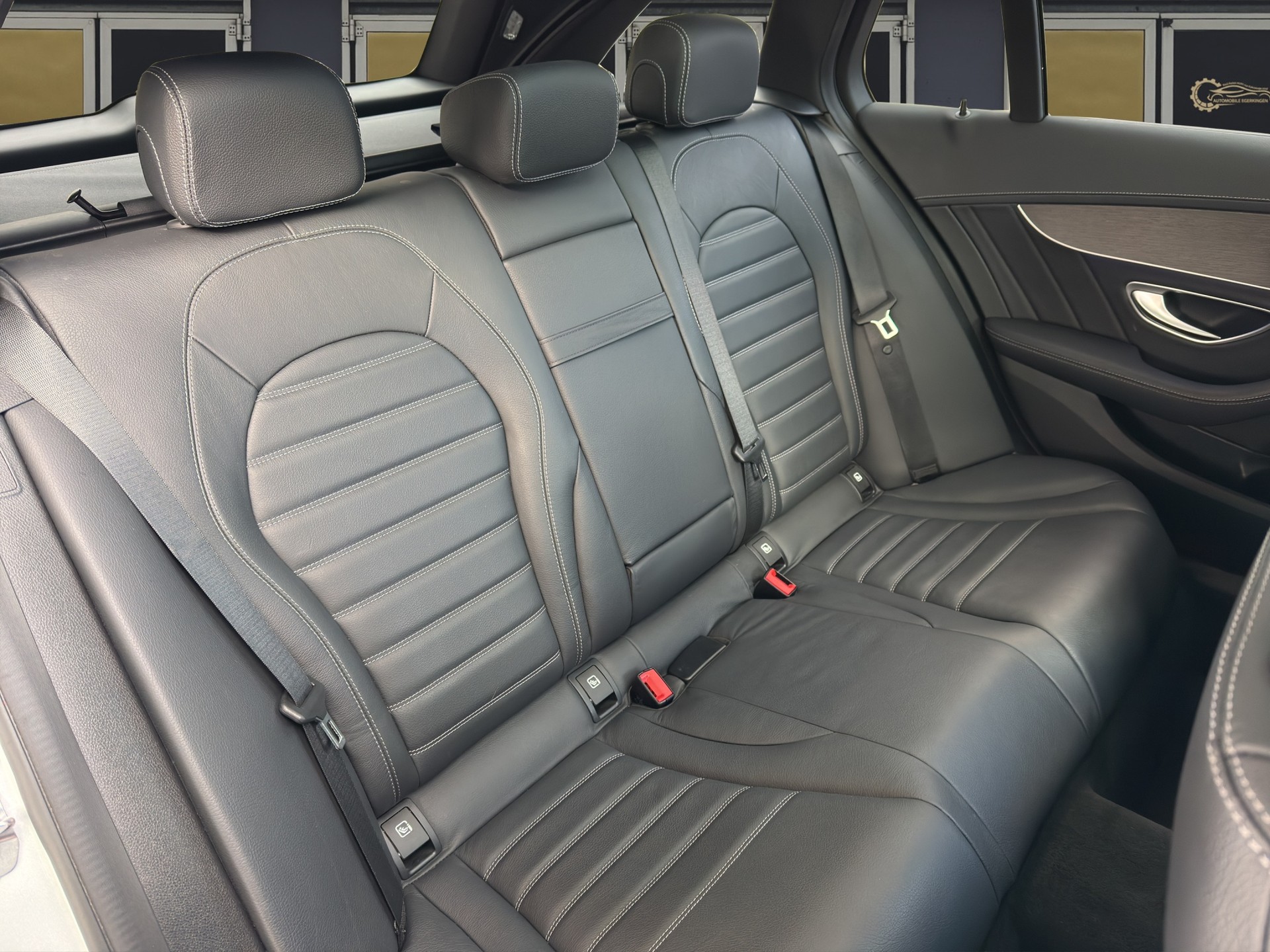MERCEDES-BENZ C 43 AMG 4matic Kombi-image-13