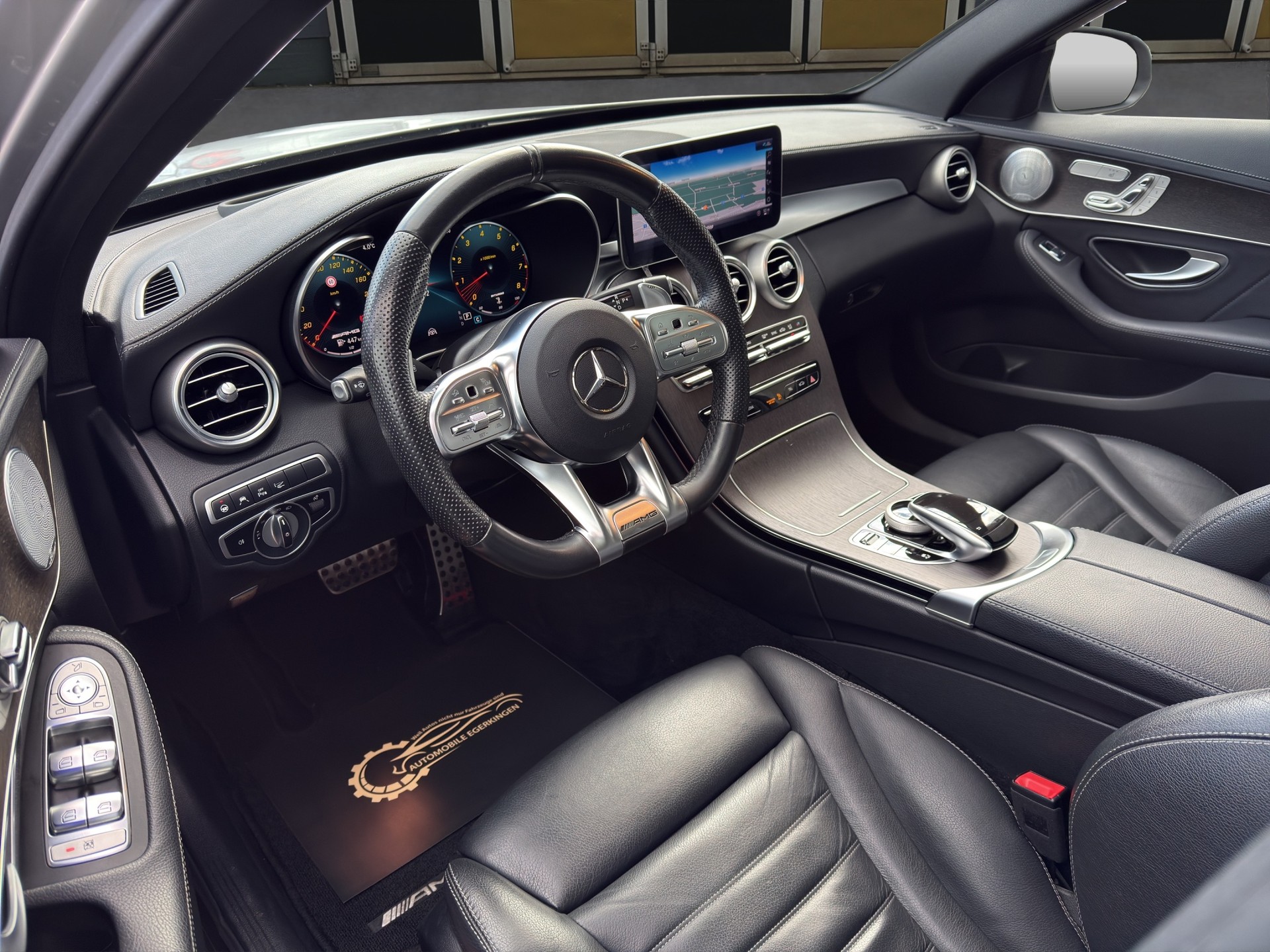 MERCEDES-BENZ C 43 AMG 4matic Kombi-image-8