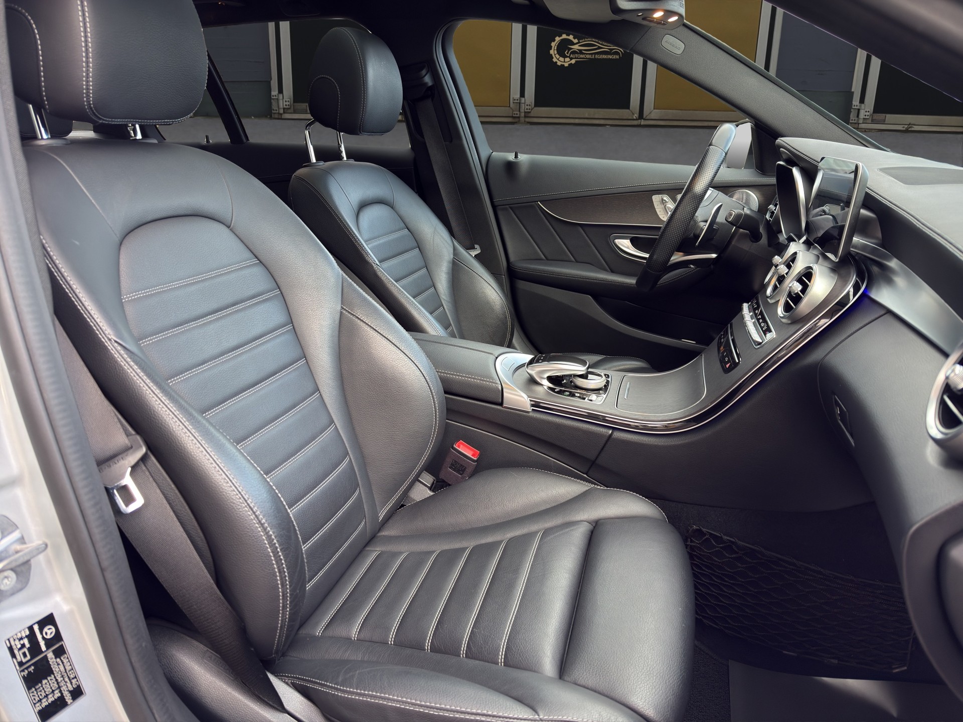 MERCEDES-BENZ C 43 AMG 4matic Kombi-image-9