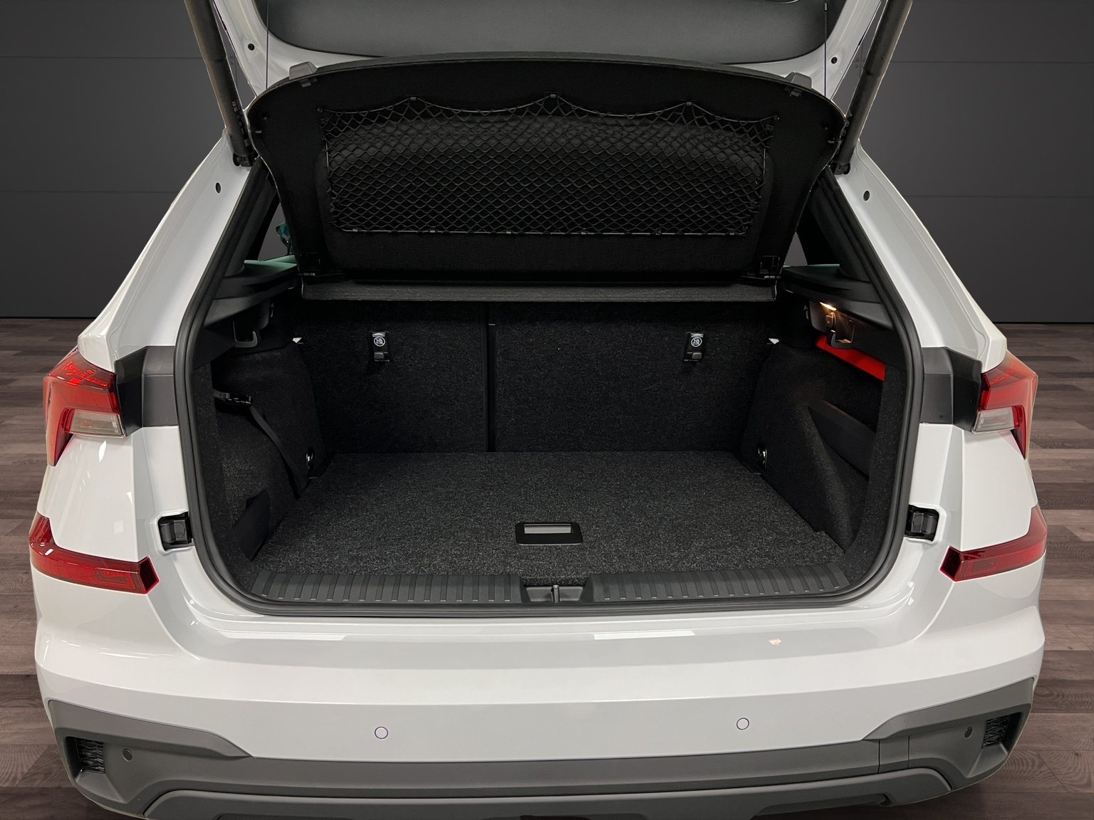 SKODA Kamiq 1.0 TSI Dynamic DSG-image-12