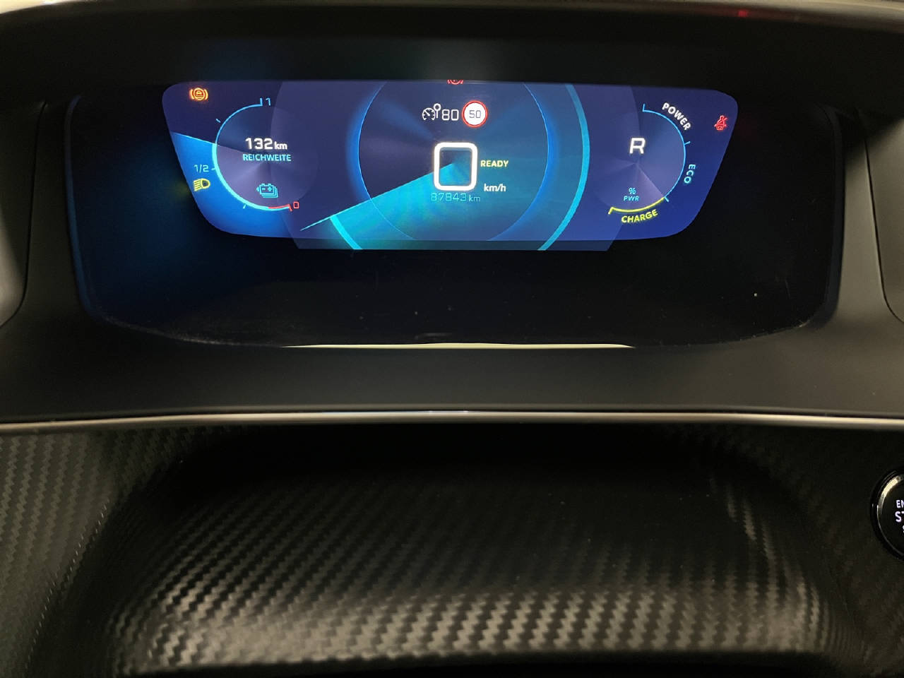 PEUGEOT 2008 e-Allure-image-9
