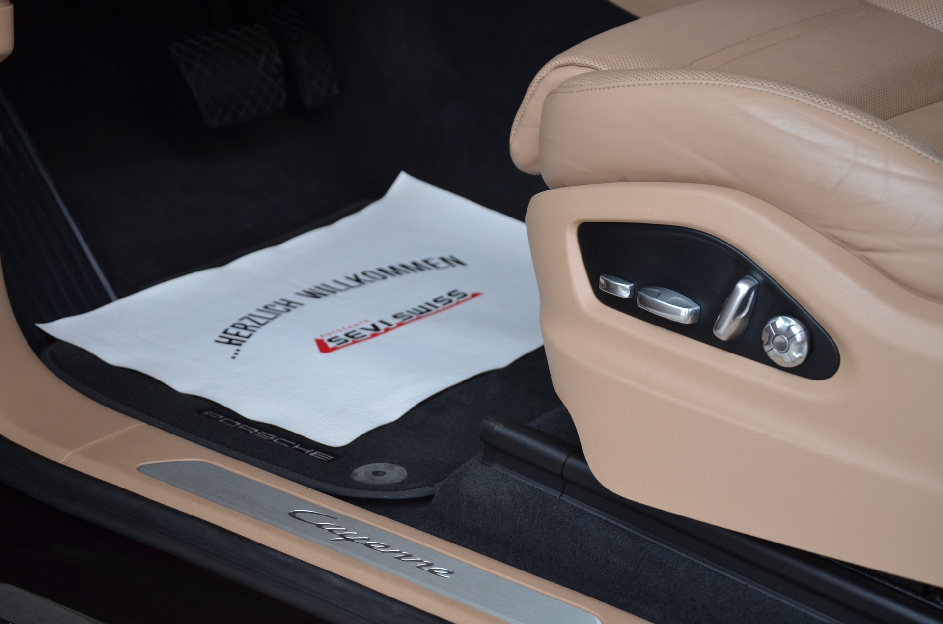 PORSCHE Cayenne Coupé E-Hybrid*Frisch ab MFK,1 Jahr oder 20'000km Garantie*-image-23