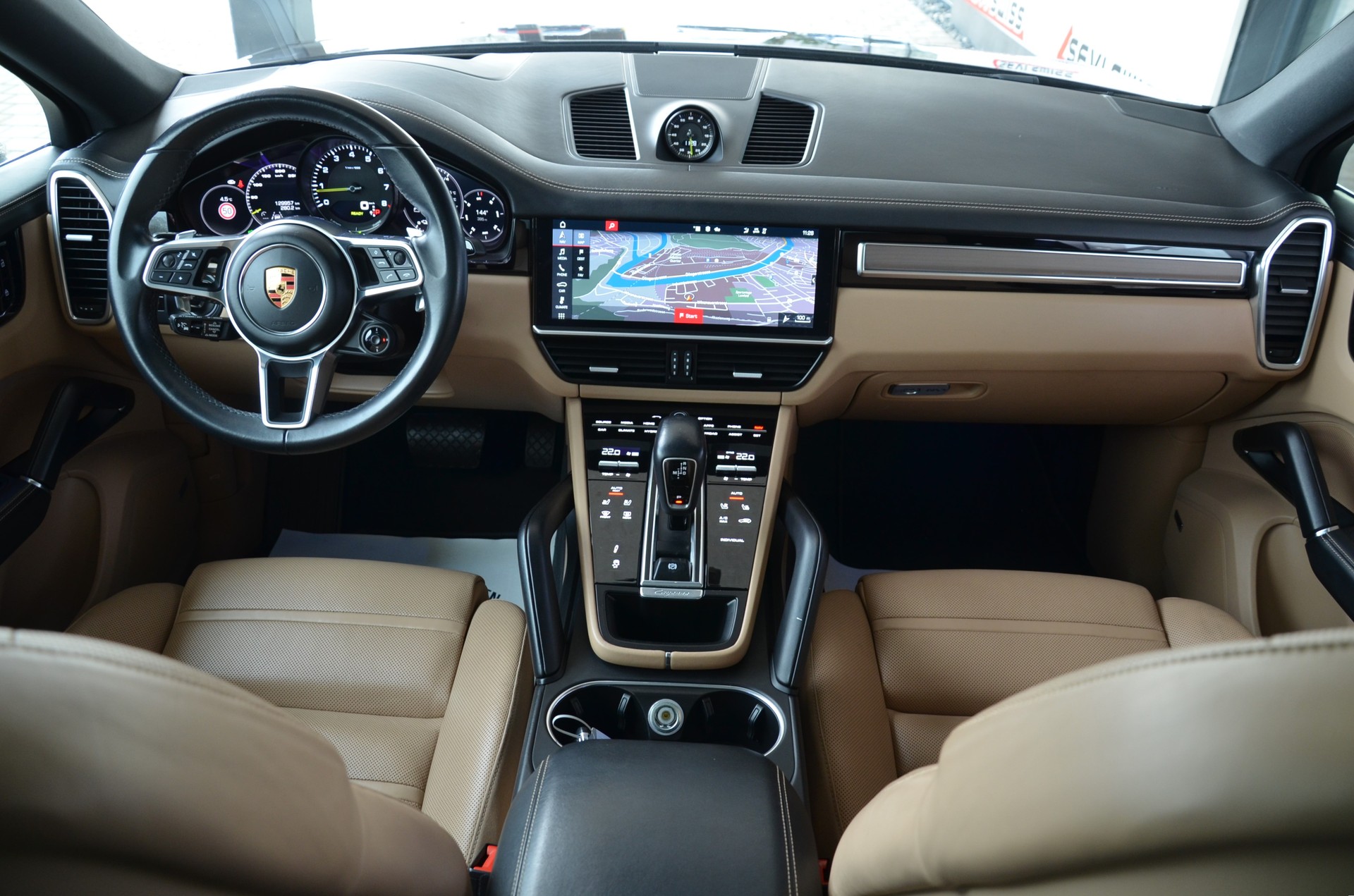 PORSCHE Cayenne Coupé E-Hybrid*Frisch ab MFK,1 Jahr oder 20'000km Garantie*-image-11