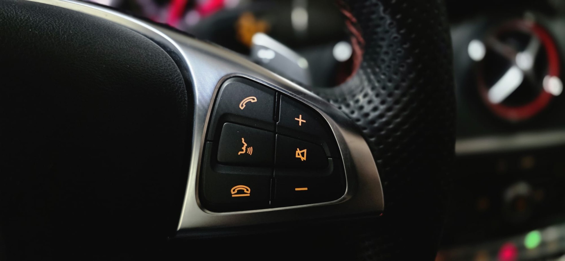 MERCEDES-BENZ A 250 Sport 4Matic 7G-DCT*CH-Fahrzeug*-image-12