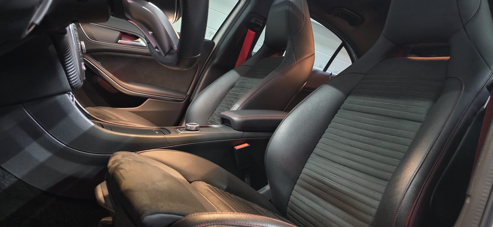 MERCEDES-BENZ A 250 Sport 4Matic 7G-DCT*CH-Fahrzeug*-image-9