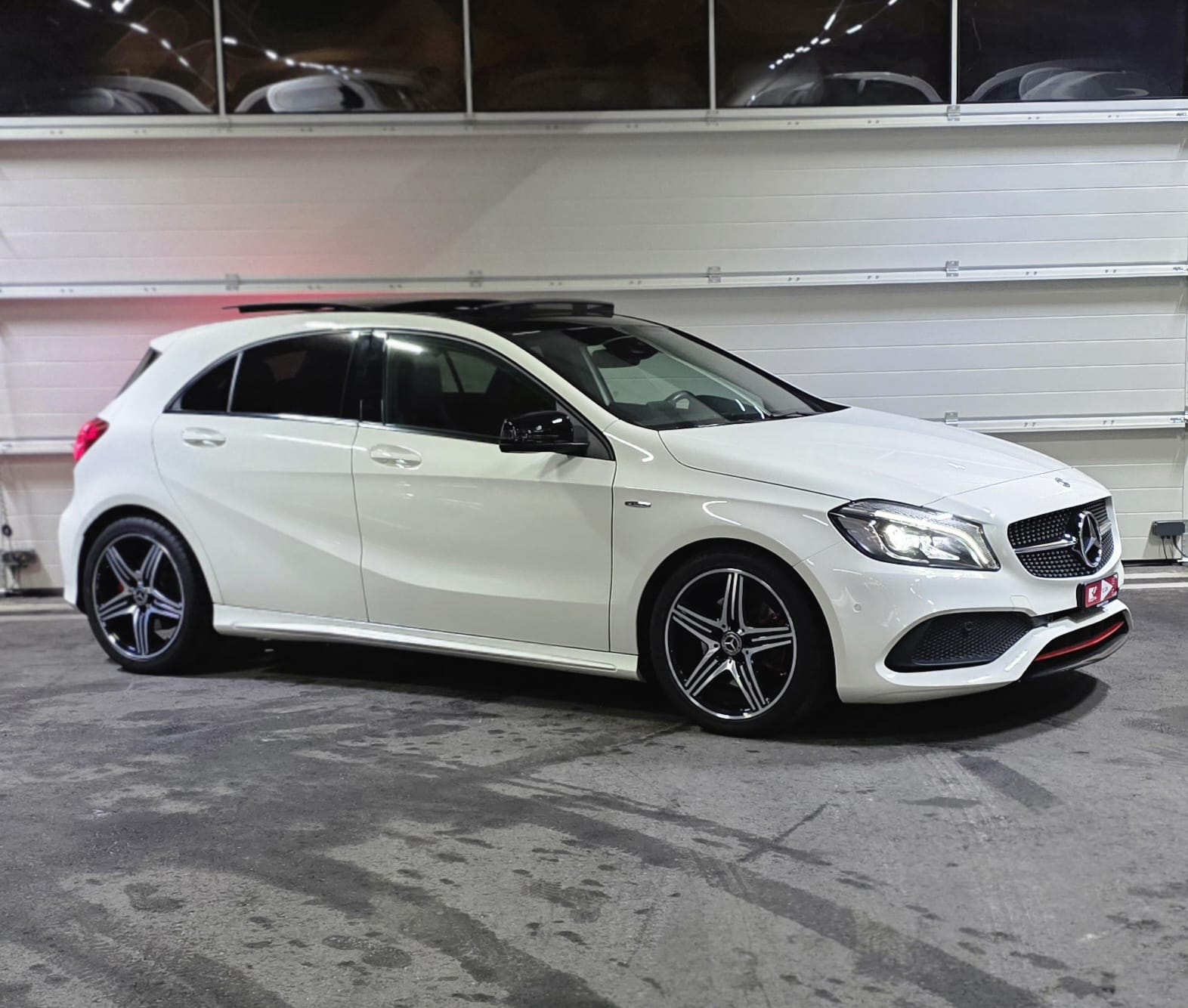 MERCEDES-BENZ A 250 Sport 4Matic 7G-DCT*CH-Fahrzeug*-image-6