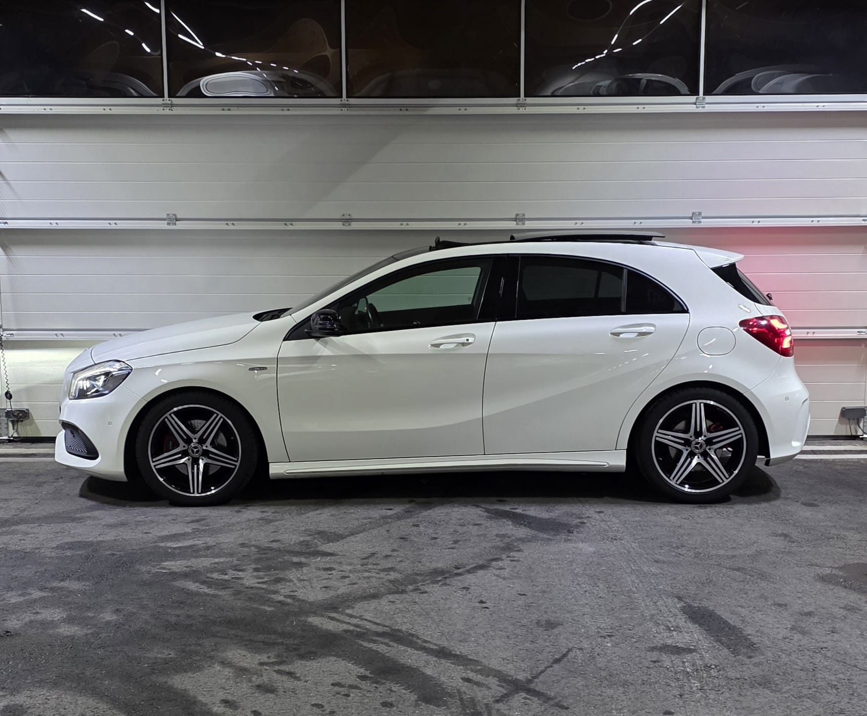 MERCEDES-BENZ A 250 Sport 4Matic 7G-DCT*CH-Fahrzeug*-image-1