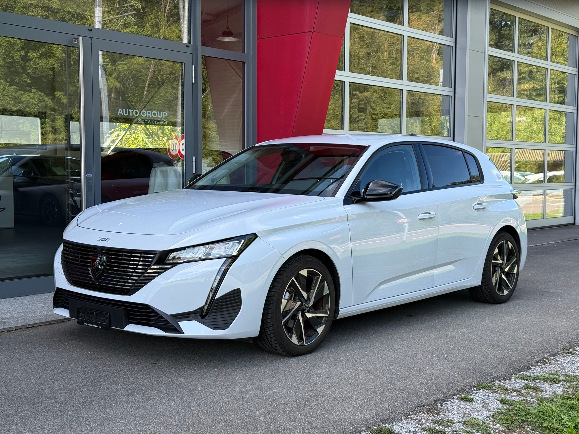PEUGEOT 308 1.2 Pure Tech Allure EAT8 LEASING AB 308.87 CHF / MONAT-image-0