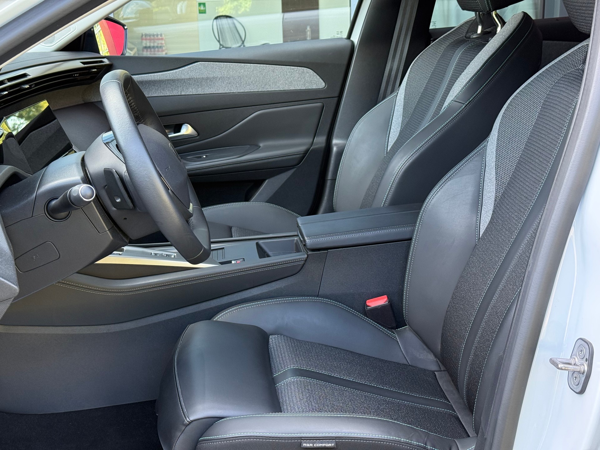 PEUGEOT 308 1.2 Pure Tech Allure EAT8 LEASING AB 308.87 CHF / MONAT-image-7