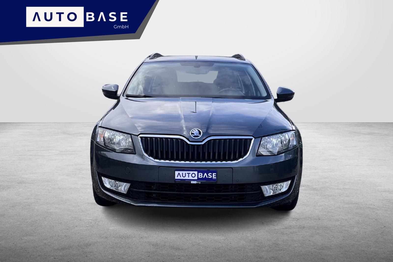 SKODA Octavia Combi 1.4 TSI Ambition DSG-image-7
