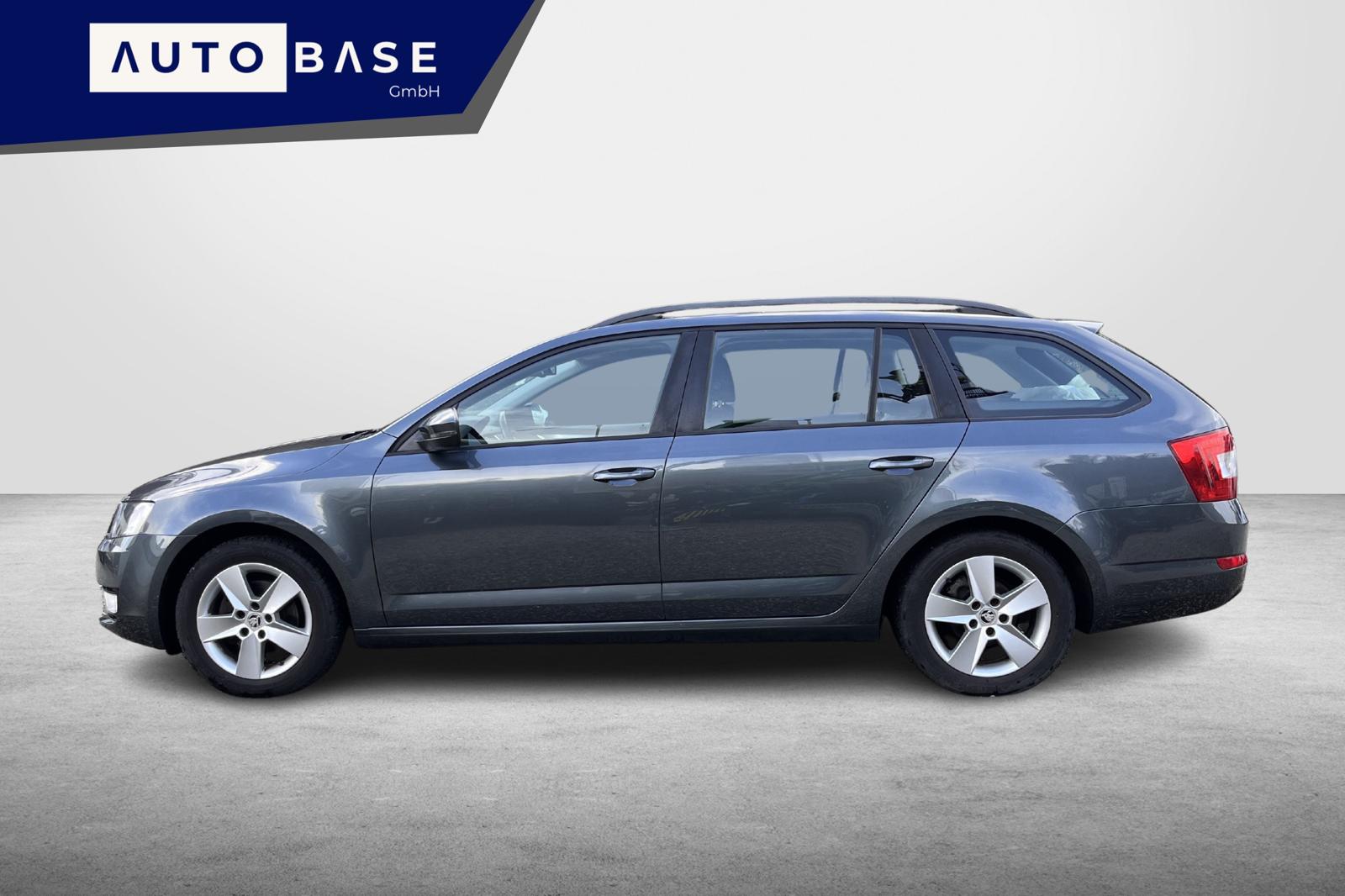 SKODA Octavia Combi 1.4 TSI Ambition DSG-image-1