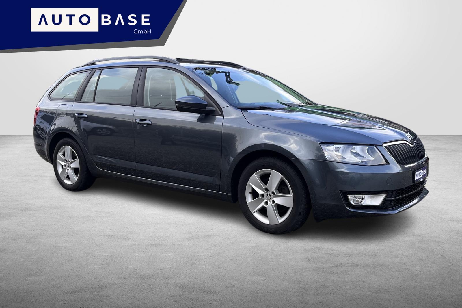 SKODA Octavia Combi 1.4 TSI Ambition DSG-image-6