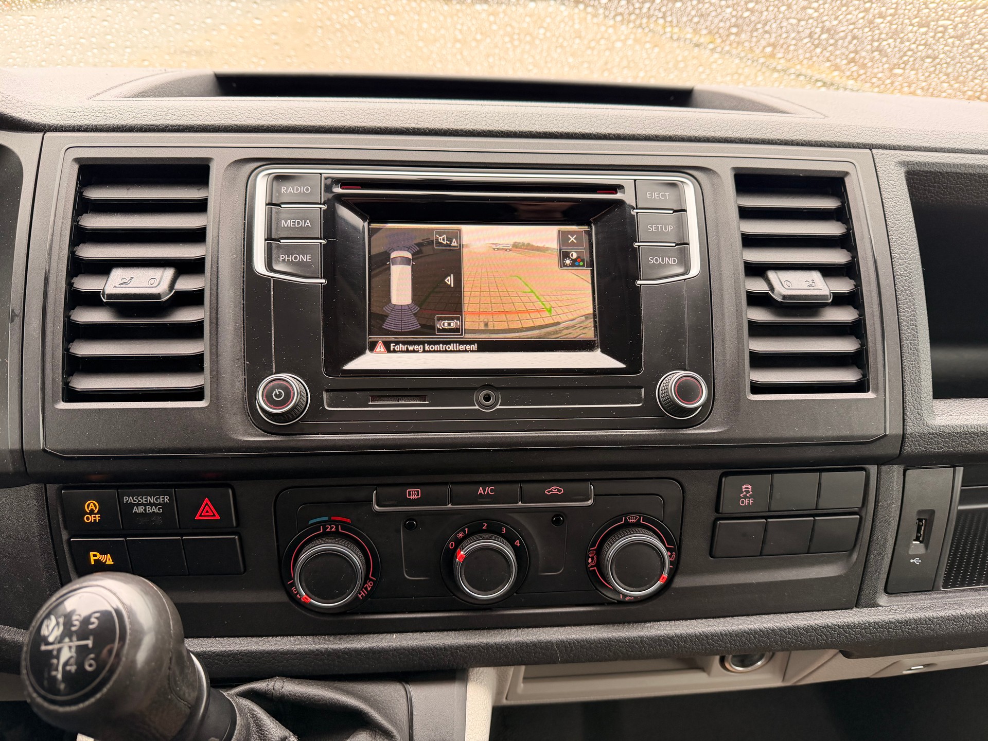 VW T6 2.0 TDI 4Motion-image-12
