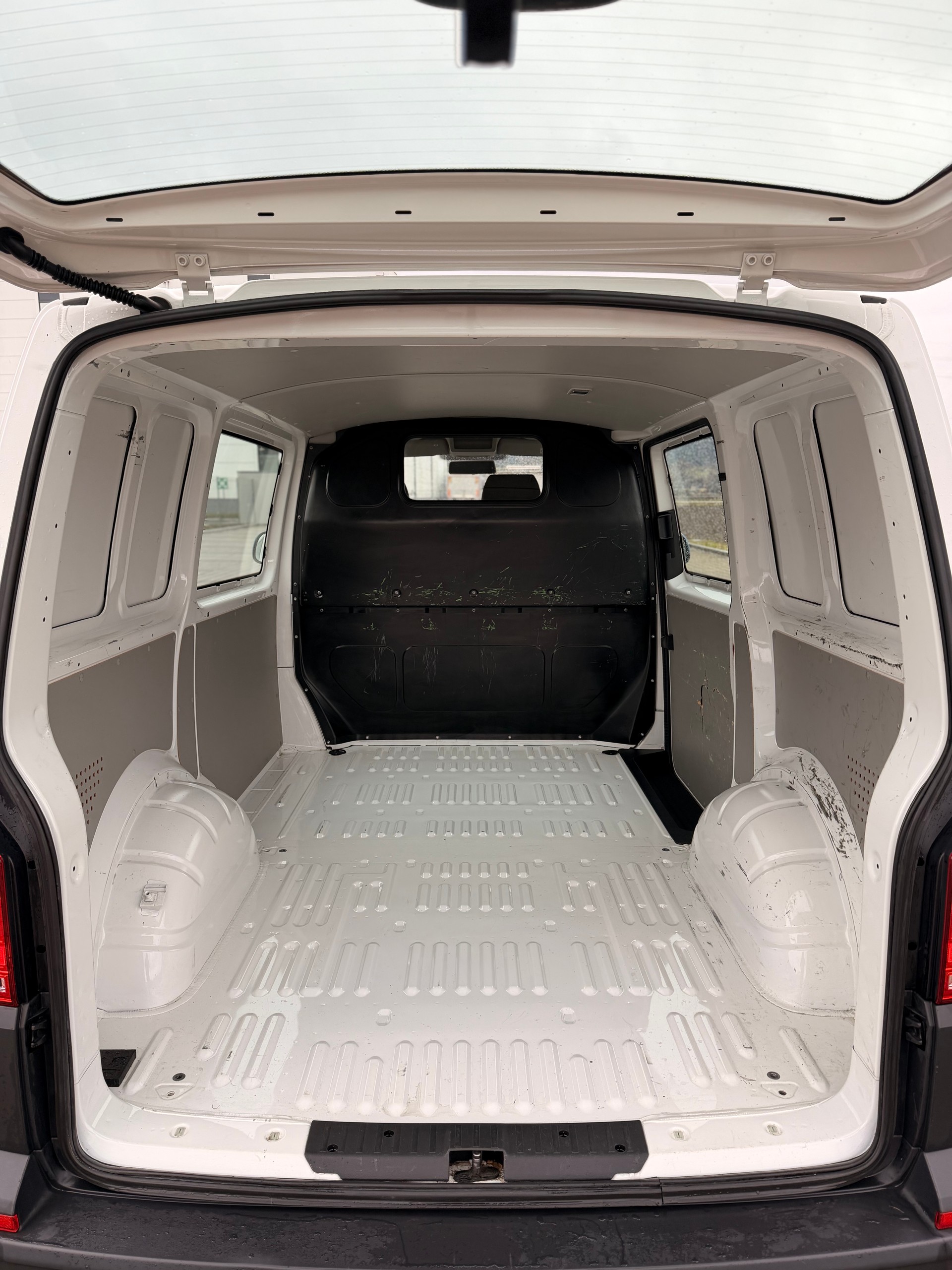 VW T6 2.0 TDI 4Motion-image-14