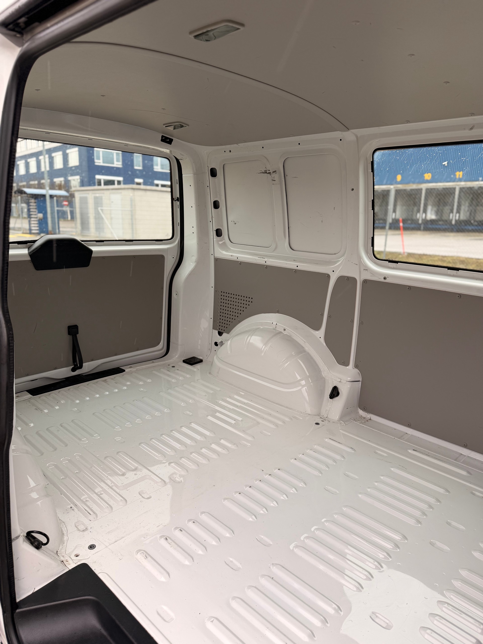 VW T6 2.0 TDI 4Motion-image-13