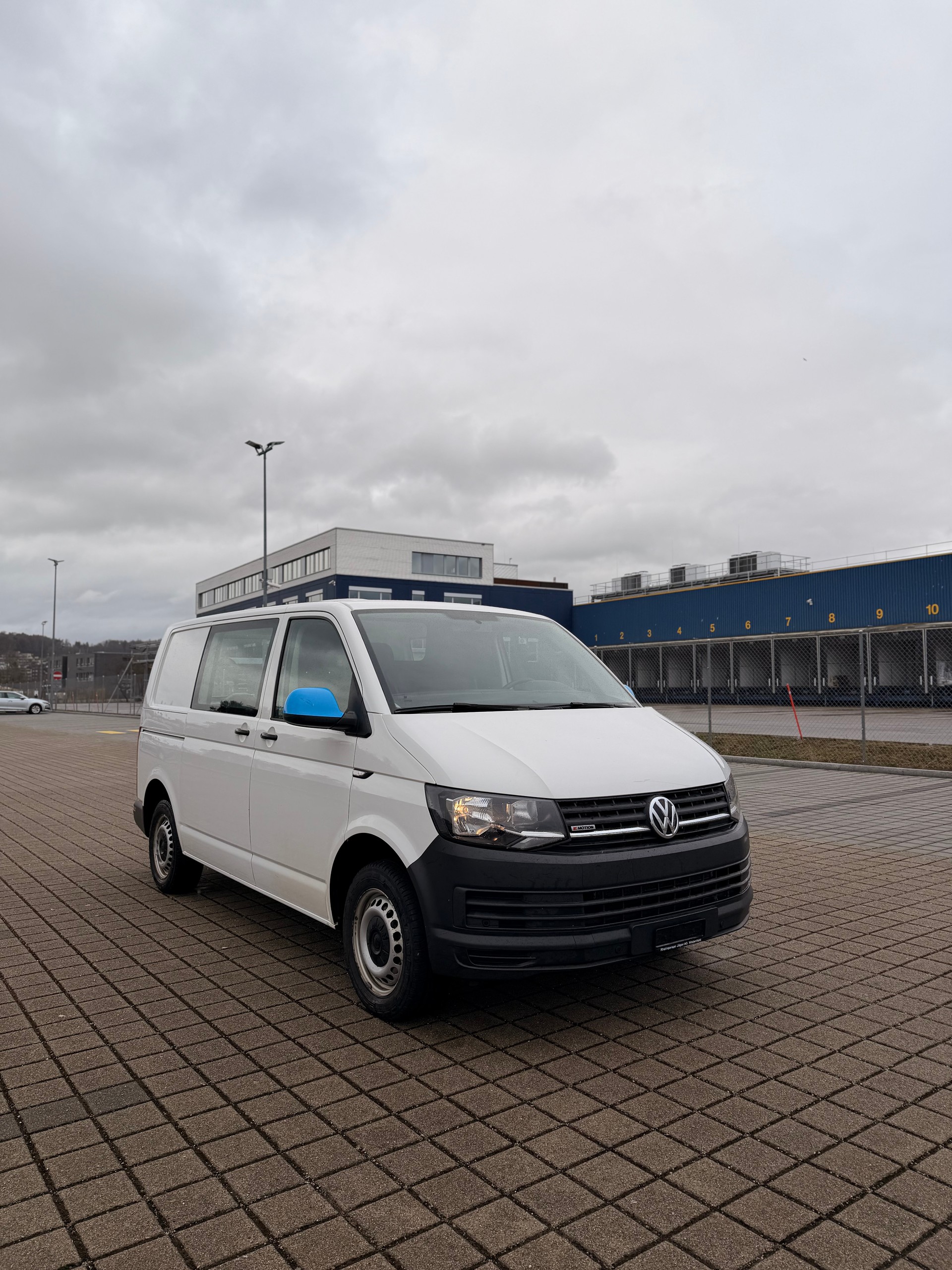 VW T6 2.0 TDI 4Motion-showroom-element-2