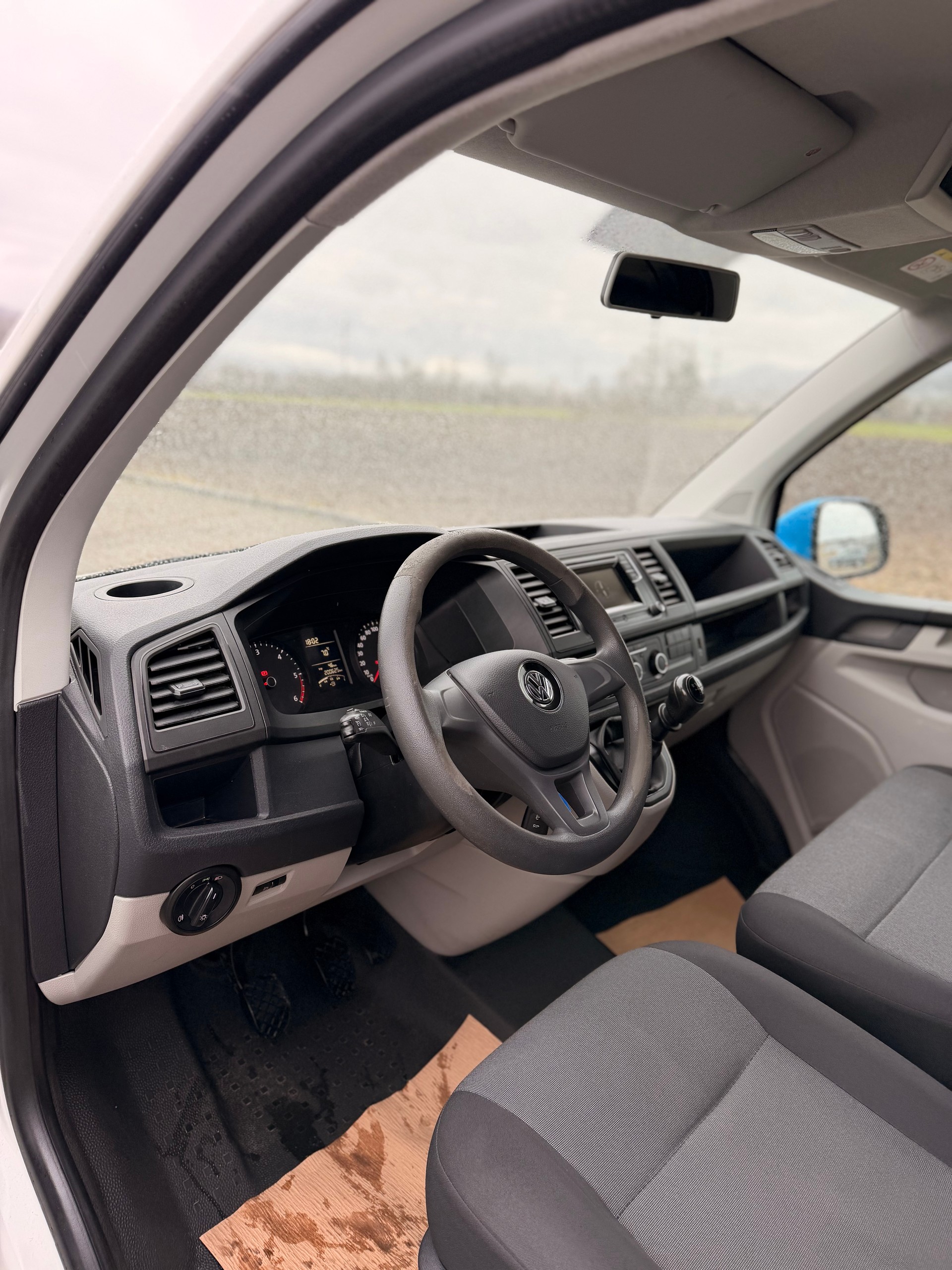 VW T6 2.0 TDI 4Motion-image-9