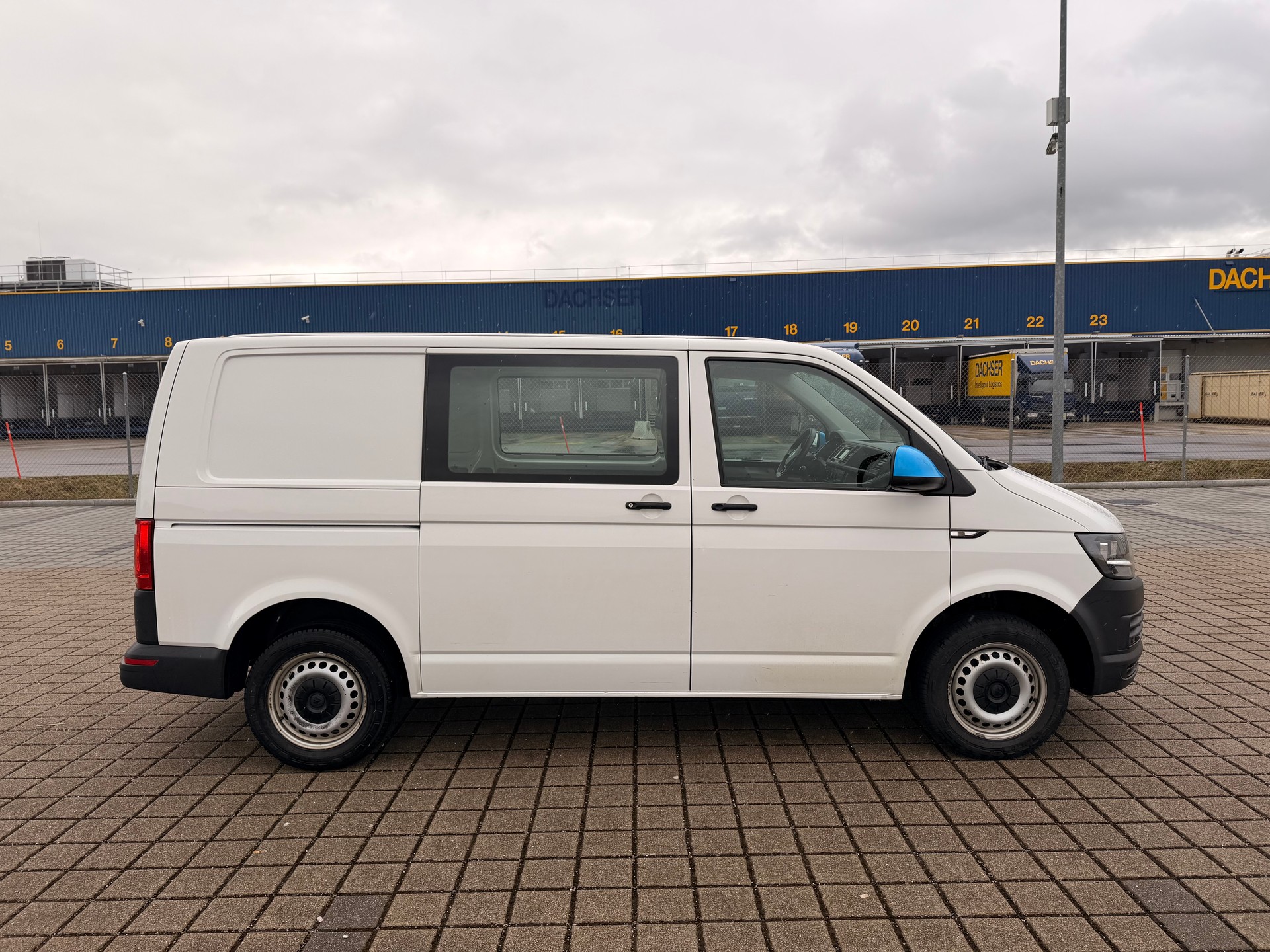 VW T6 2.0 TDI 4Motion-showroom-element-3