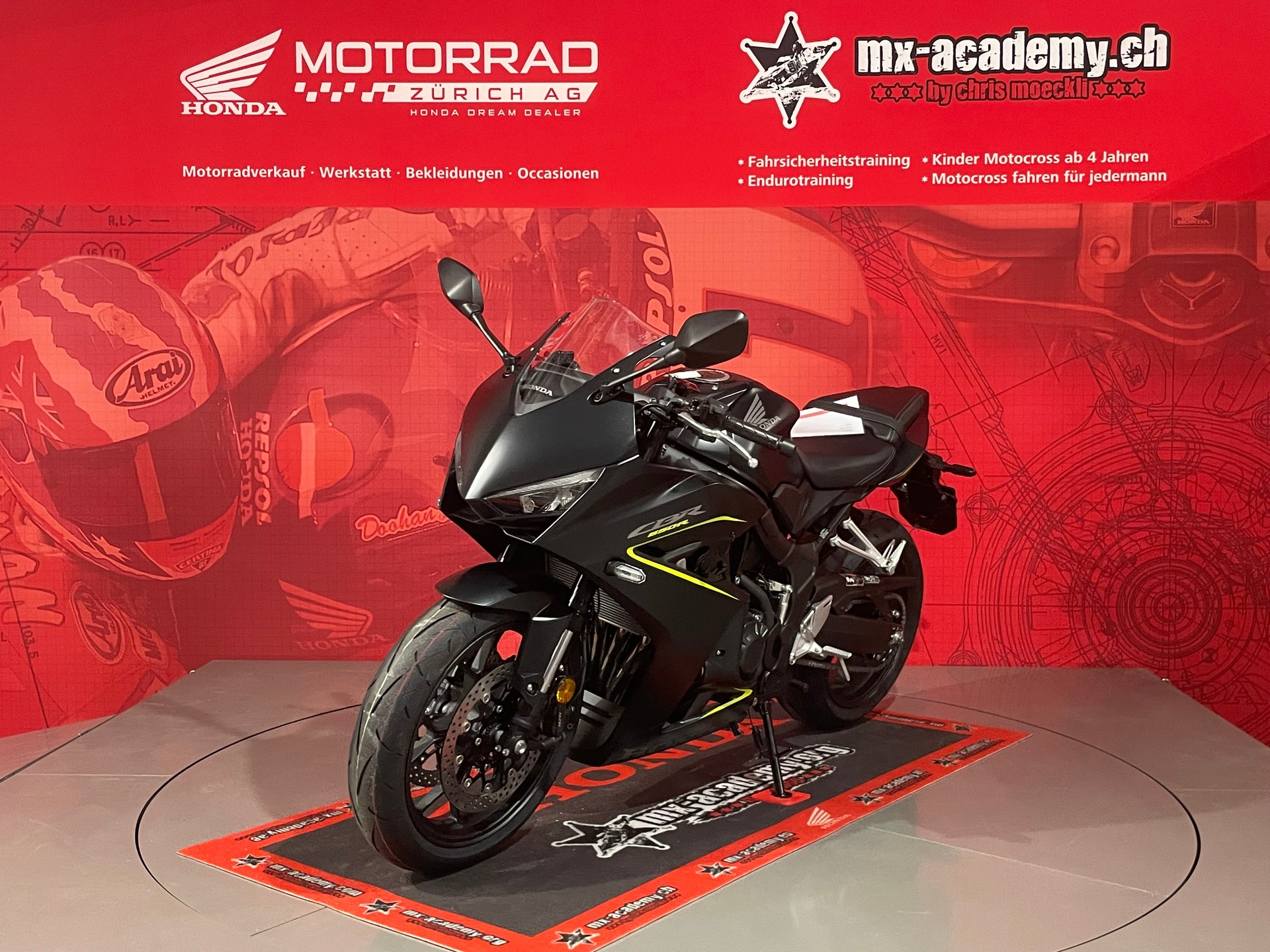 HONDA CBR 650 R E-Clutch*Modell 2026**Neufahrzeug**Matte Gunpowder Black Metallic*-showroom-element-1