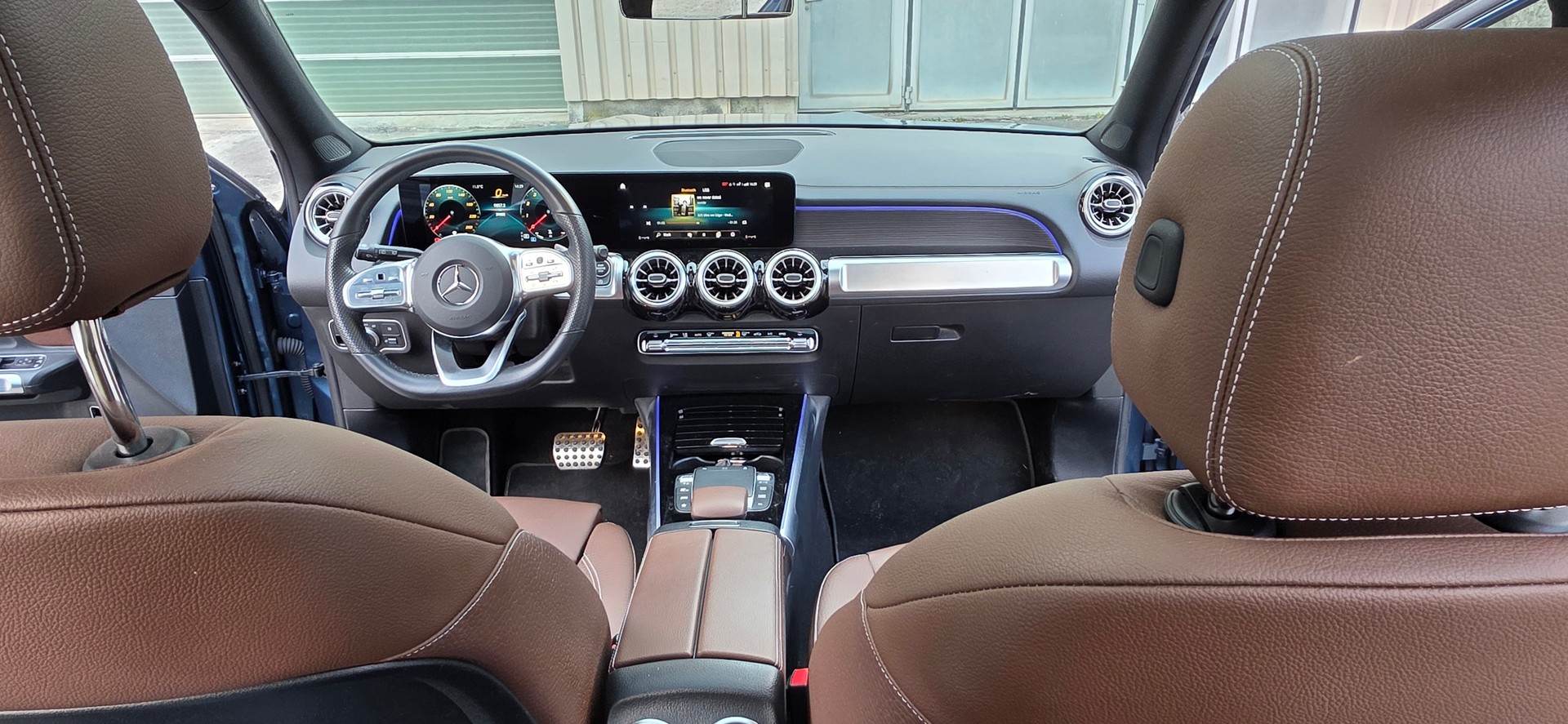 MERCEDES-BENZ GLB 250 4Matic AMG Line 8G-Tronic-image-9