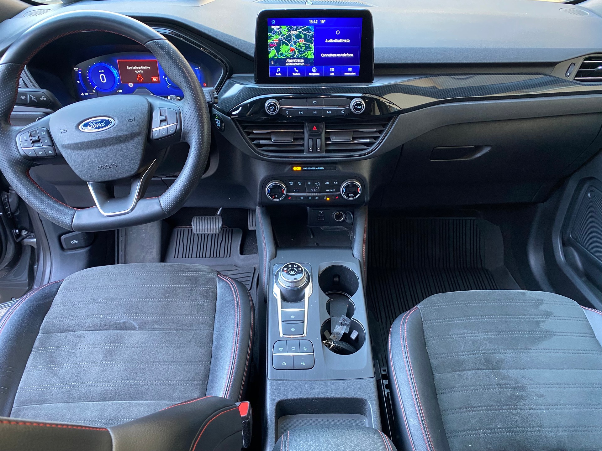 FORD Kuga 2.0 TDCi EcoBlue ST-Line X 4WD-image-3