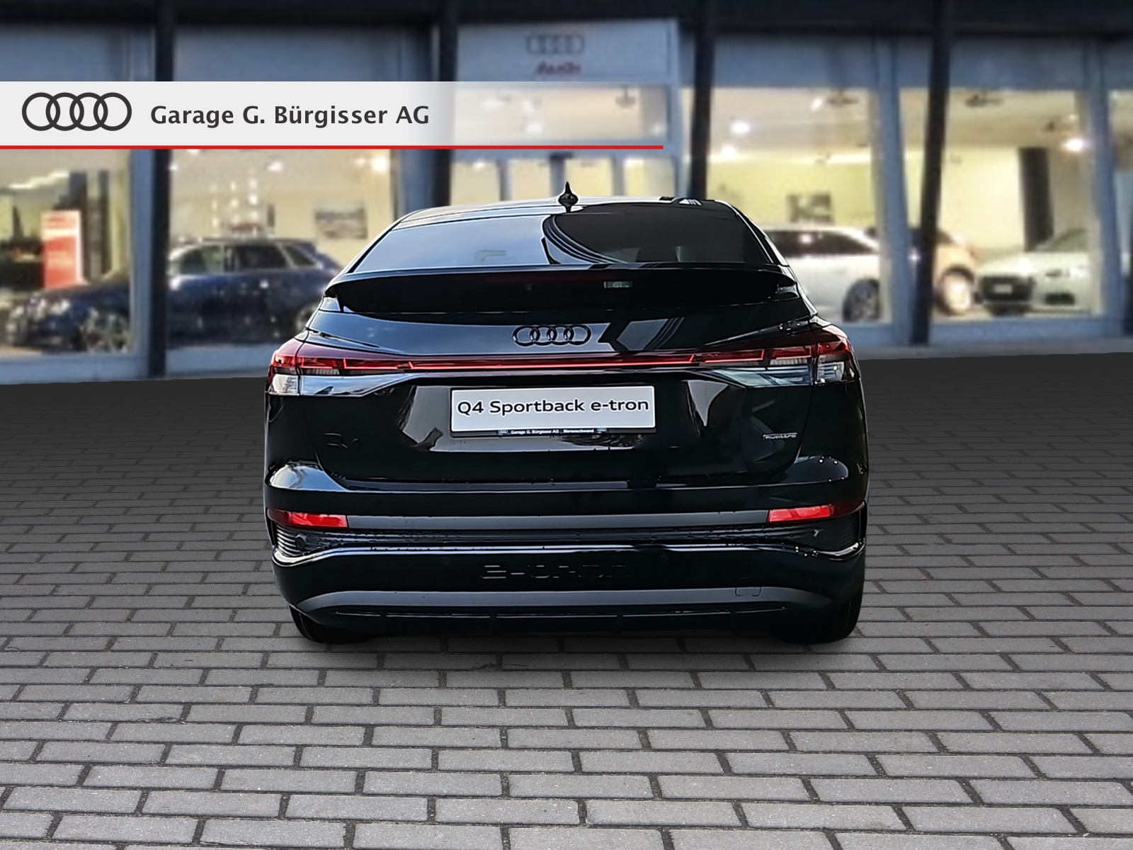 AUDI Q4 Sportback e-tron 45 Attraction quattro Mythosschwarz Metallic-image-4