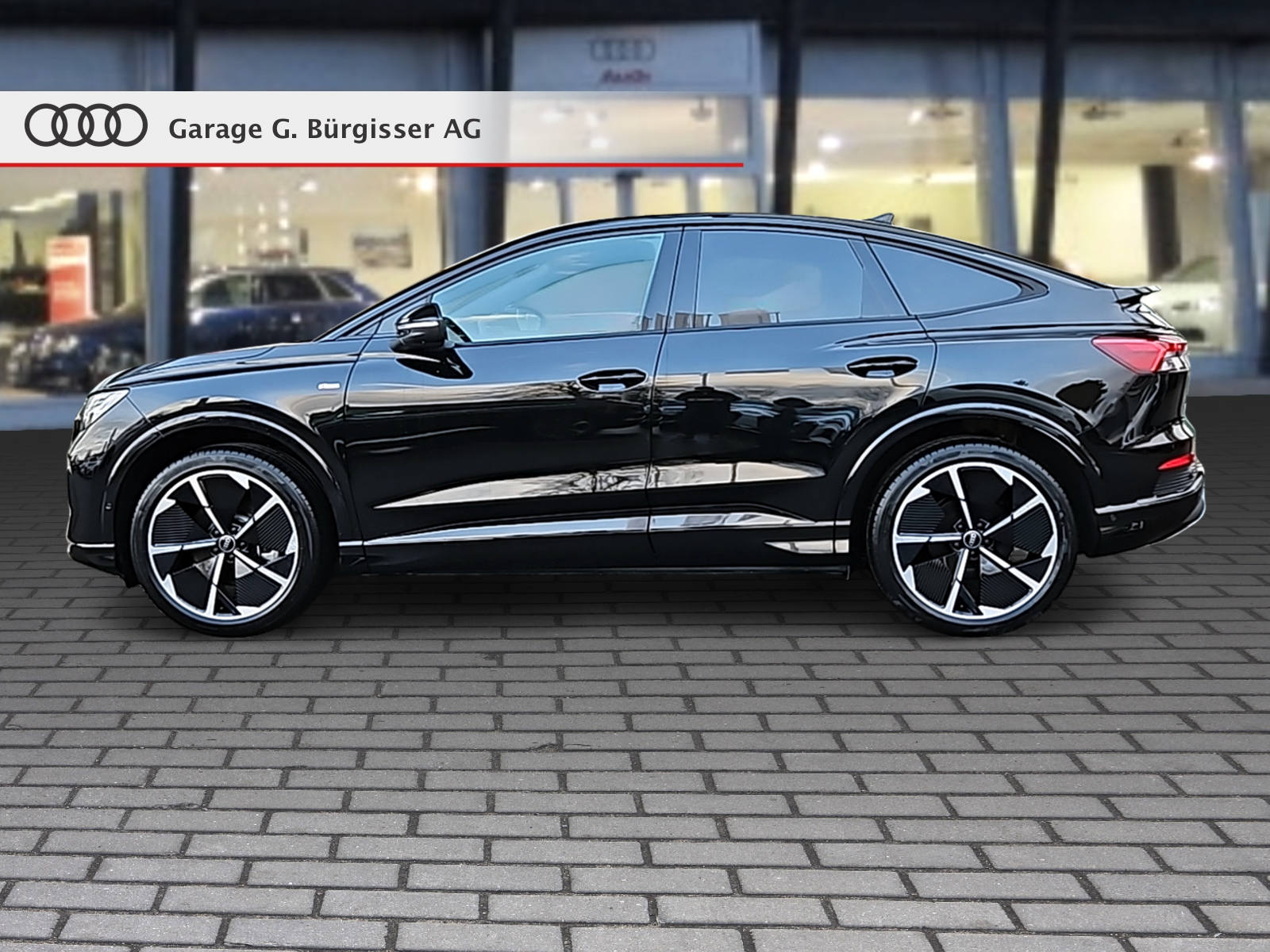 AUDI Q4 Sportback e-tron 45 Attraction quattro Mythosschwarz Metallic-image-2