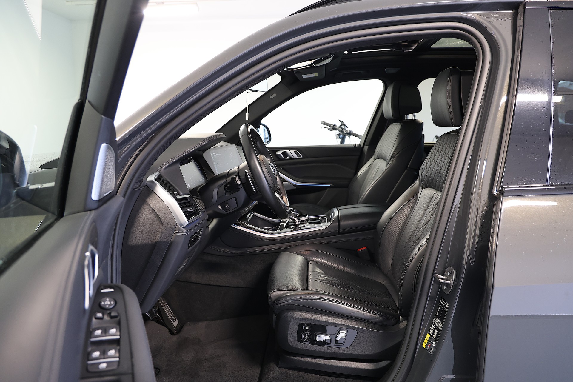 BMW X5 xDrive45e M Sport Steptronic *CH-Fahrzeug* *VOLLAUSSTATTUNG*-image-5