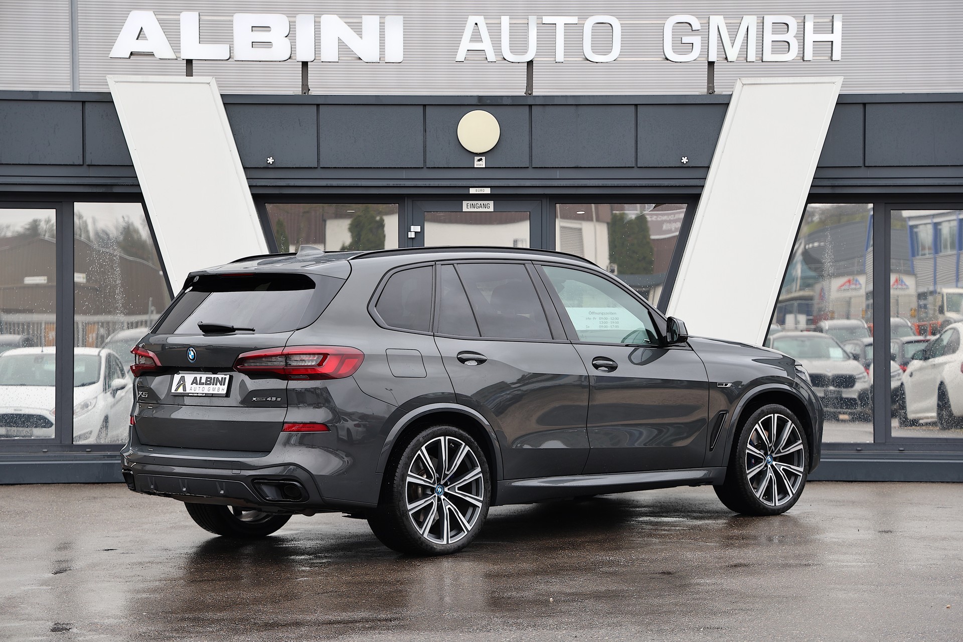 BMW X5 xDrive45e M Sport Steptronic *CH-Fahrzeug* *VOLLAUSSTATTUNG*-image-2