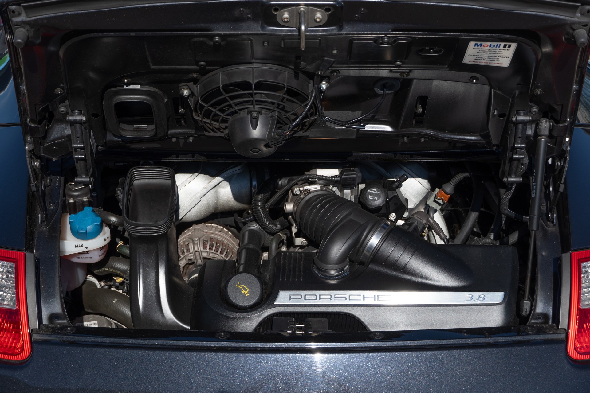 PORSCHE Carrera 4S Cabrio-image-23