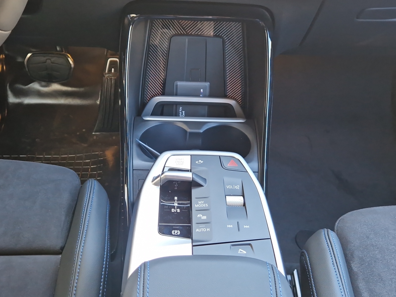 BMW 223i Active Tourer xDrive M Sport DKG-image-14