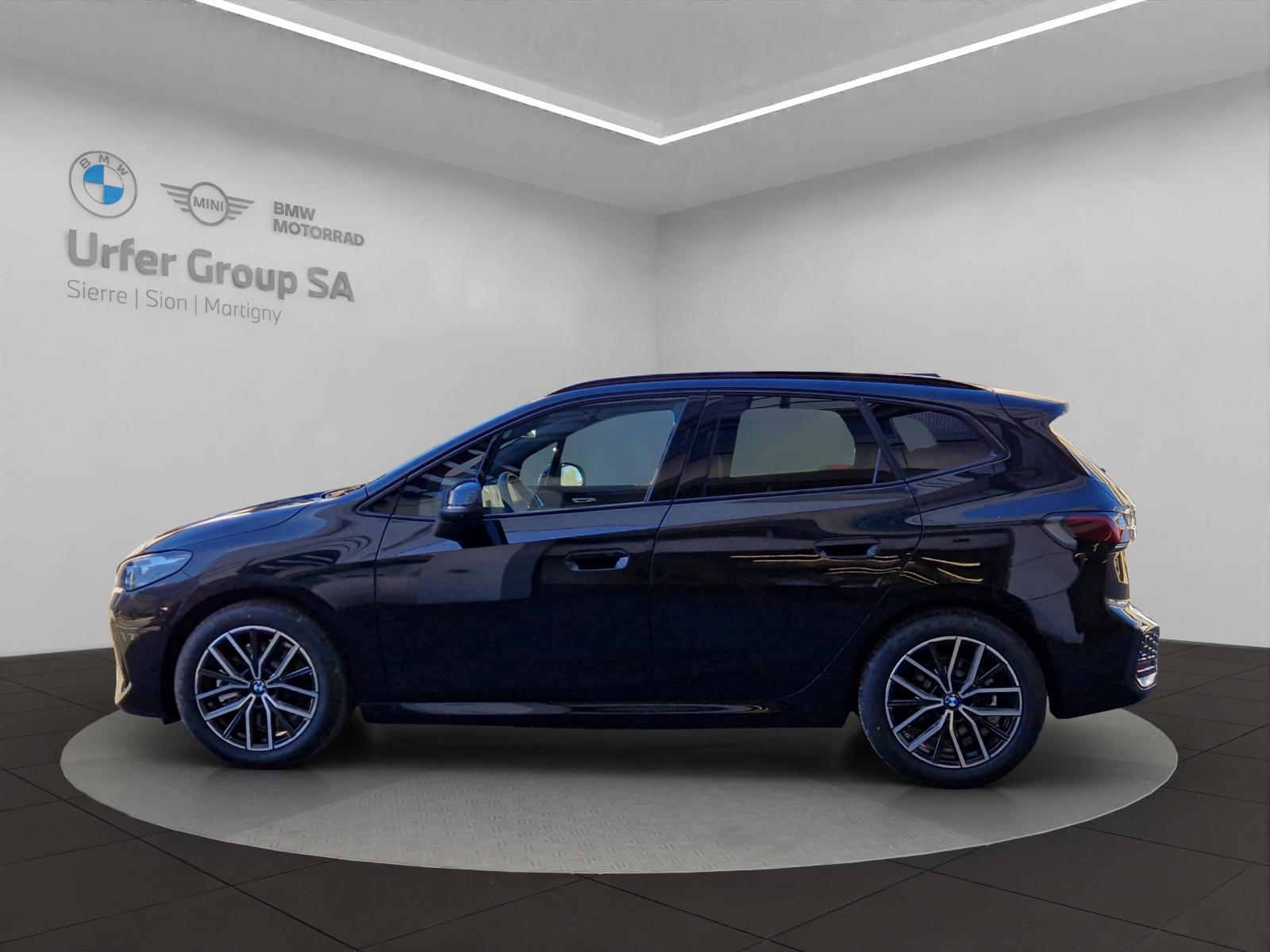 BMW 223i Active Tourer xDrive M Sport DKG-image-1