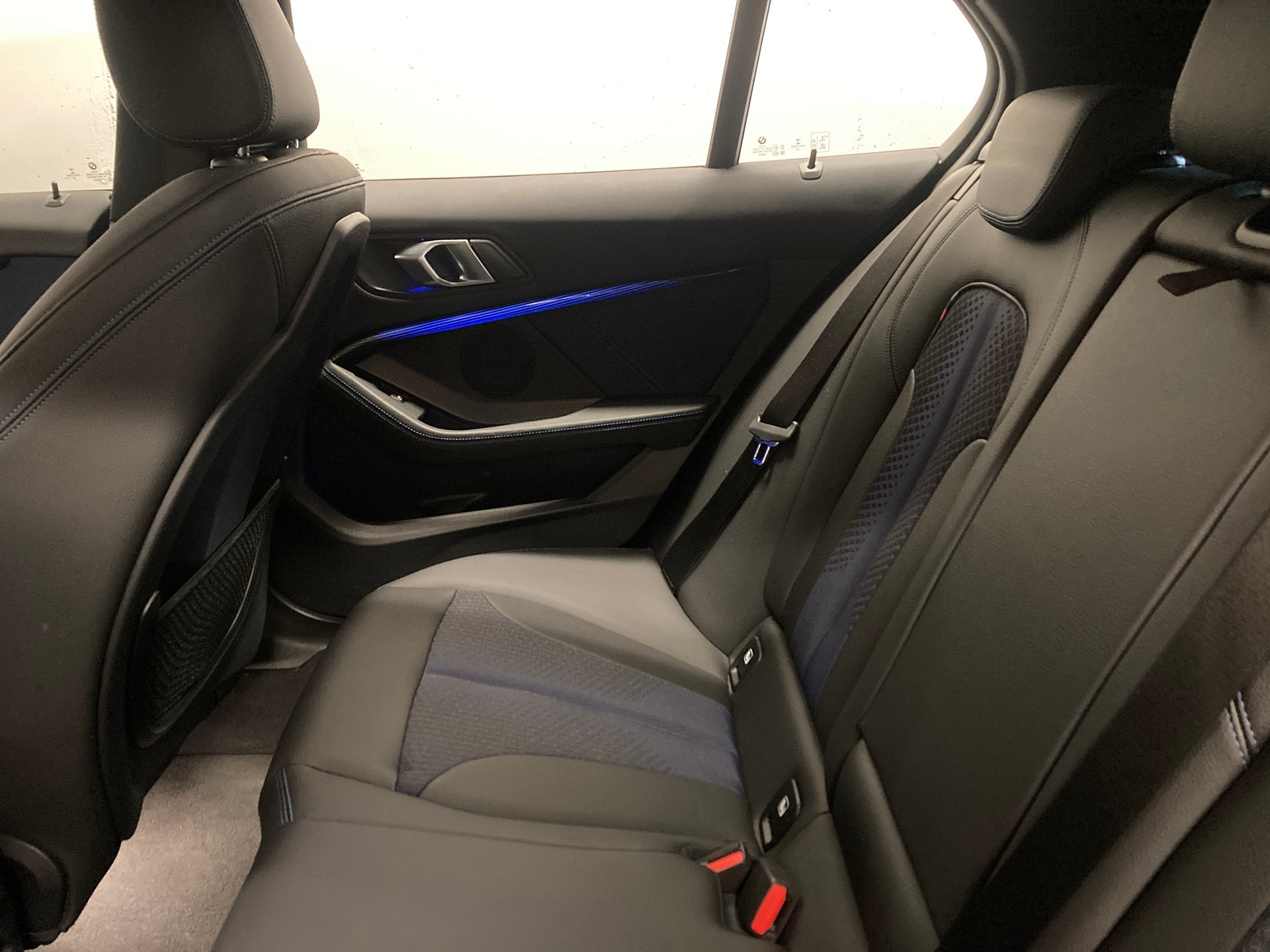 BMW M135i xDrive Steptronic-image-14