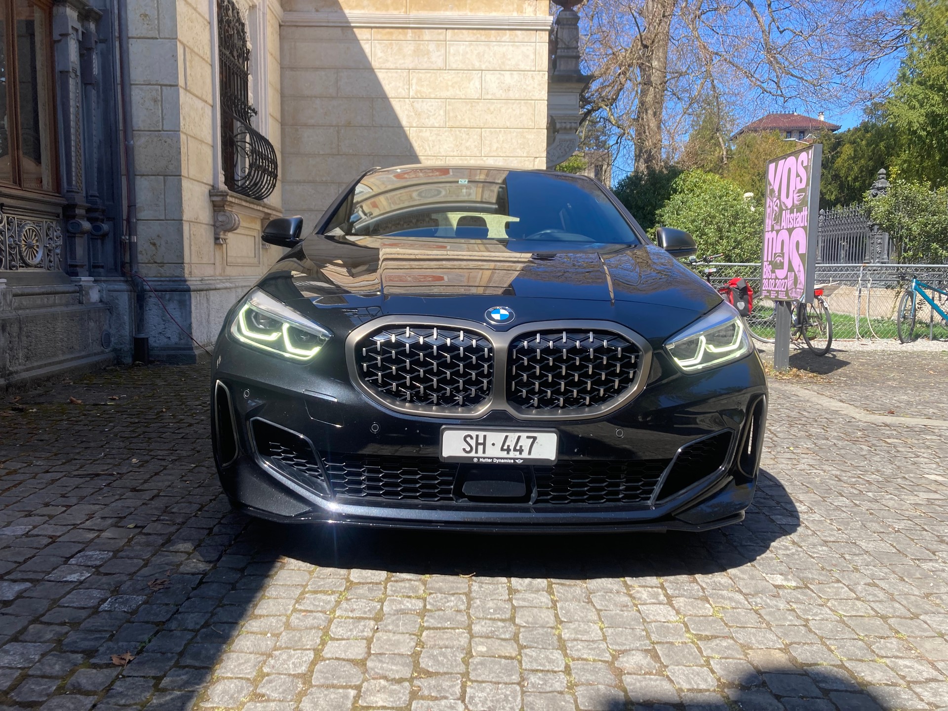 BMW M135i xDrive Steptronic-image-1
