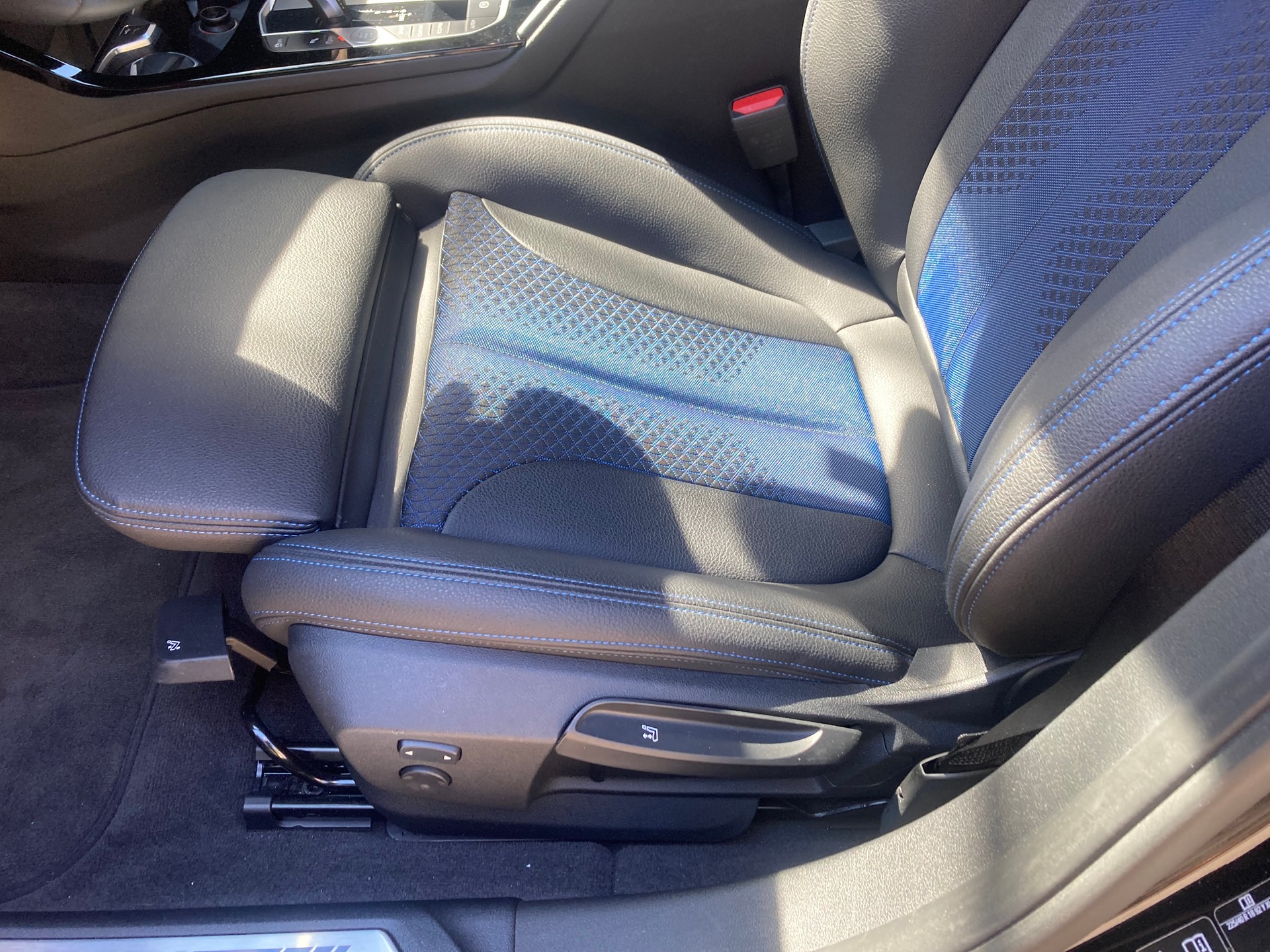 BMW M135i xDrive Steptronic-image-9