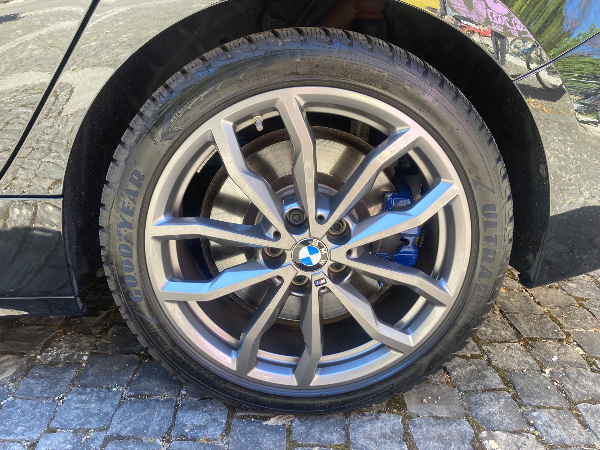 BMW M135i xDrive Steptronic-image-7
