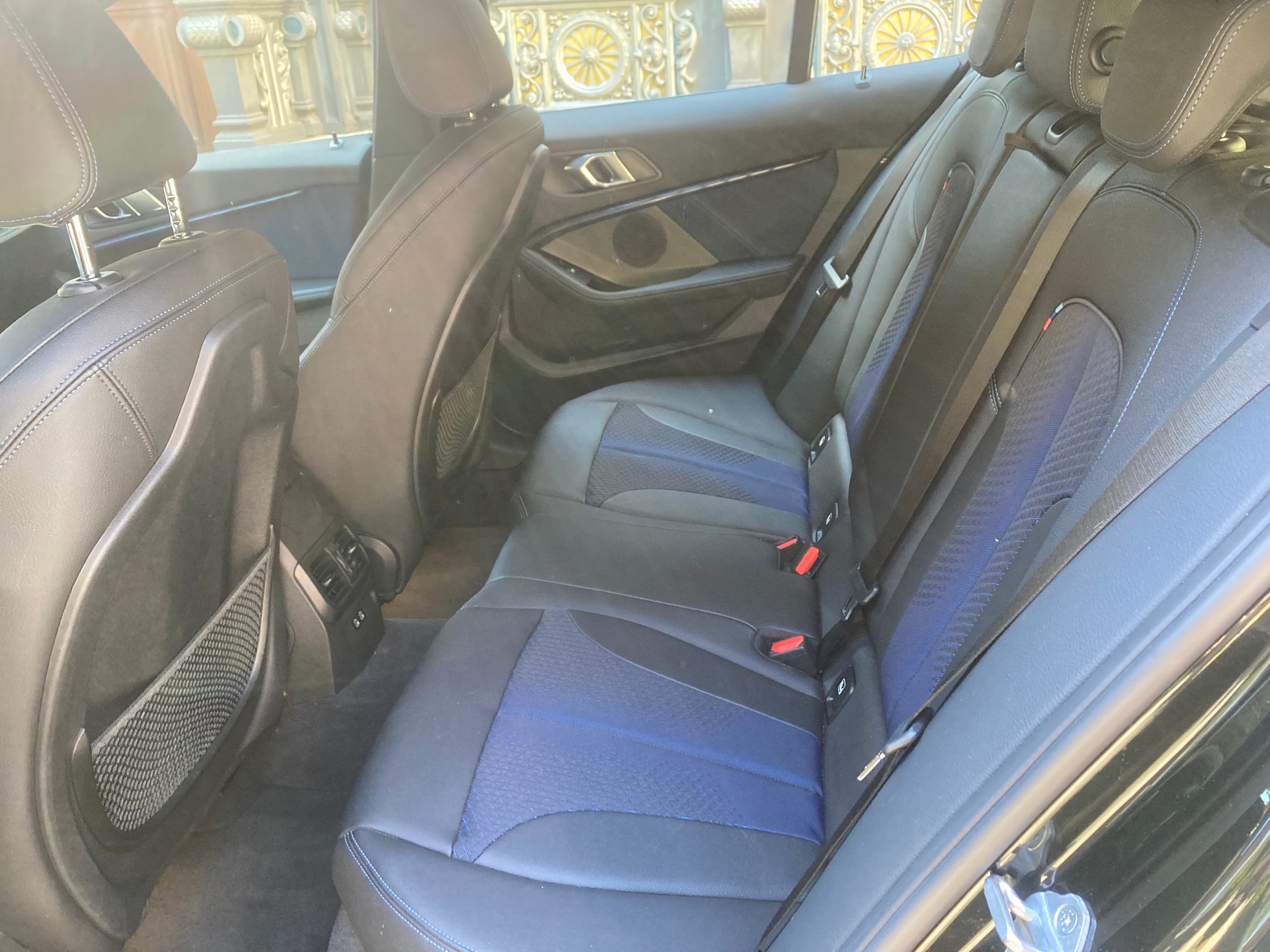 BMW M135i xDrive Steptronic-image-12